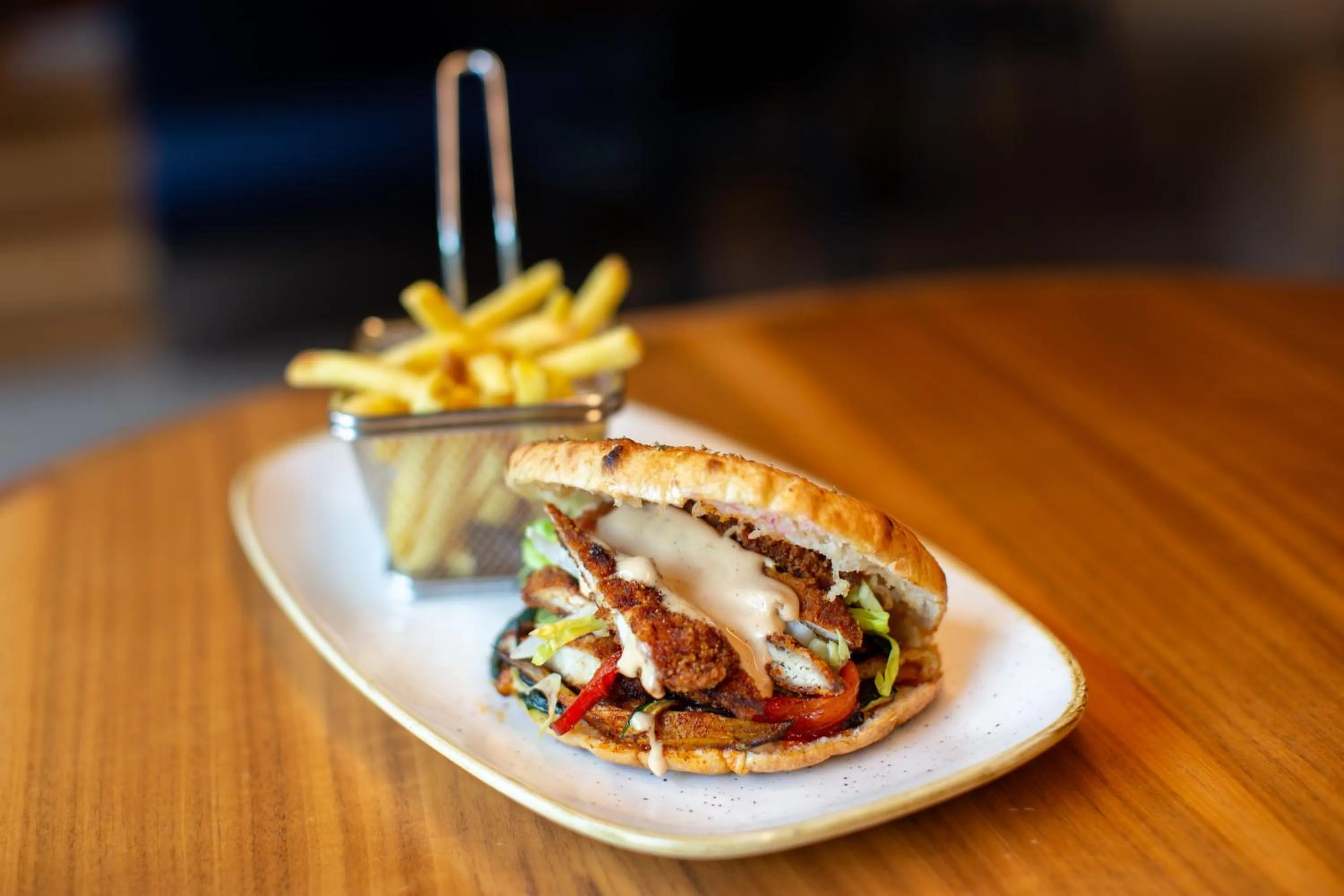 Restaurant/places to eat in Novotel Zurich City West