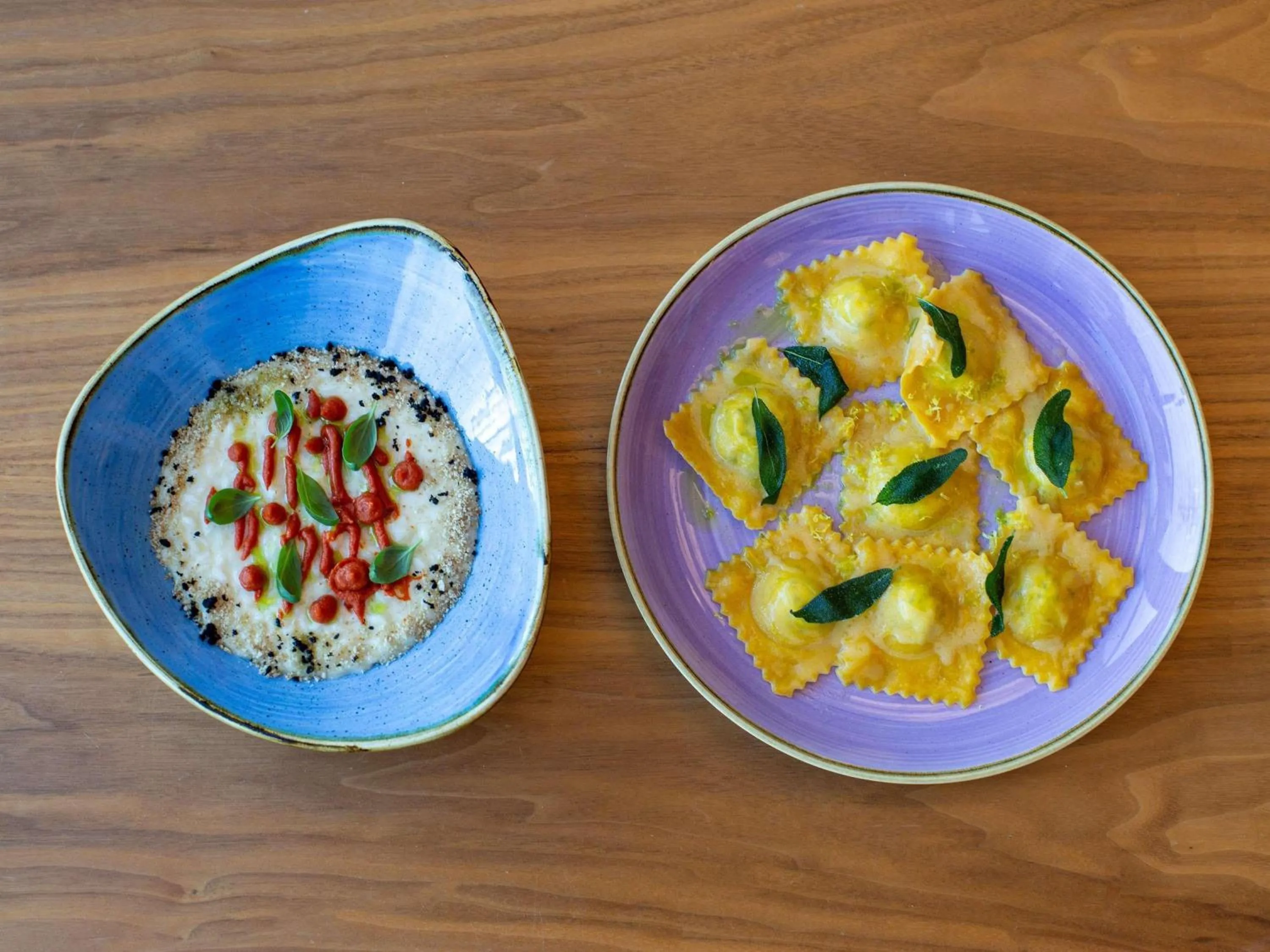 Lounge or bar in Novotel Zurich City West