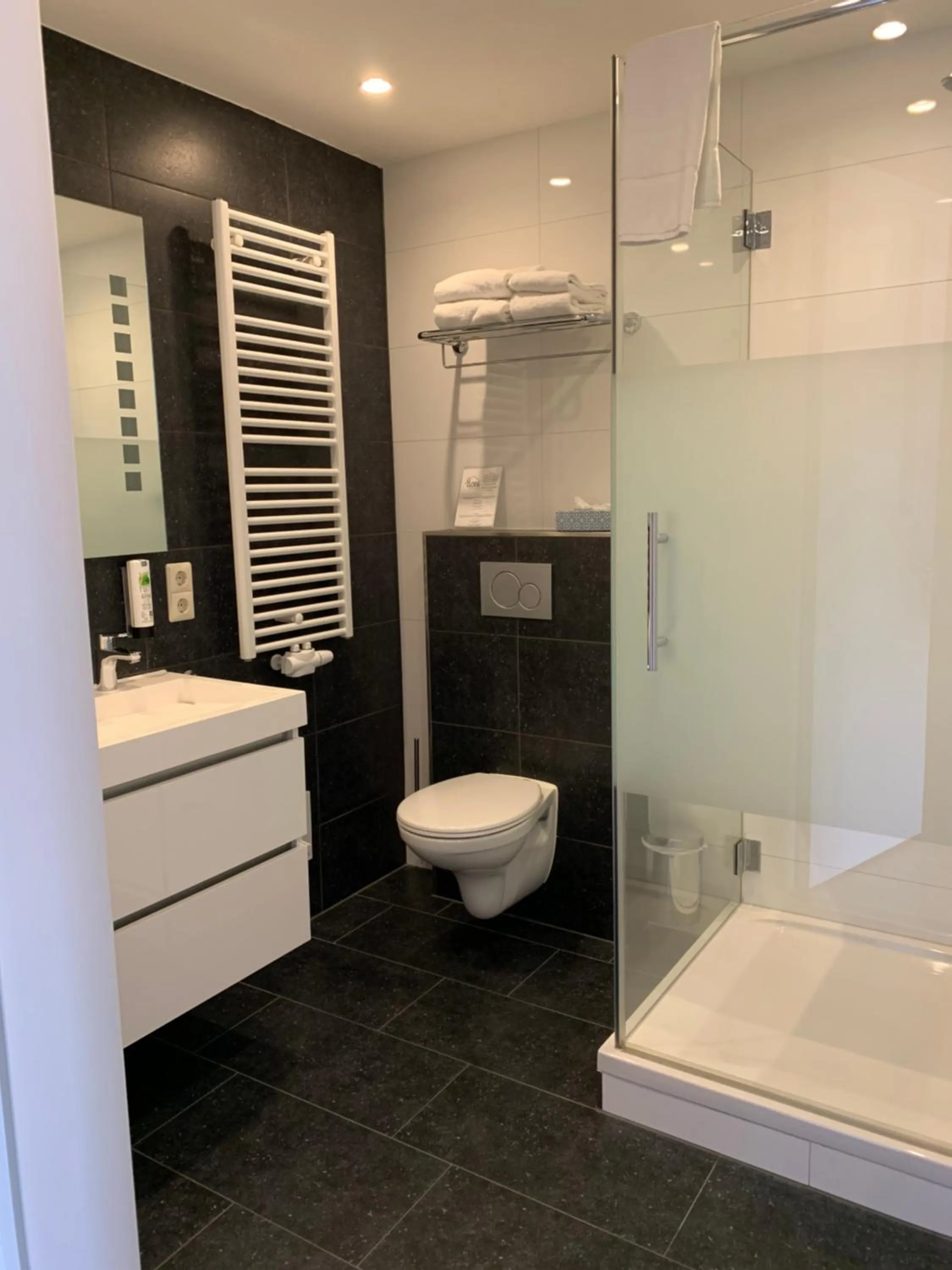 Bathroom in Hotel Restaurant De Ploeg