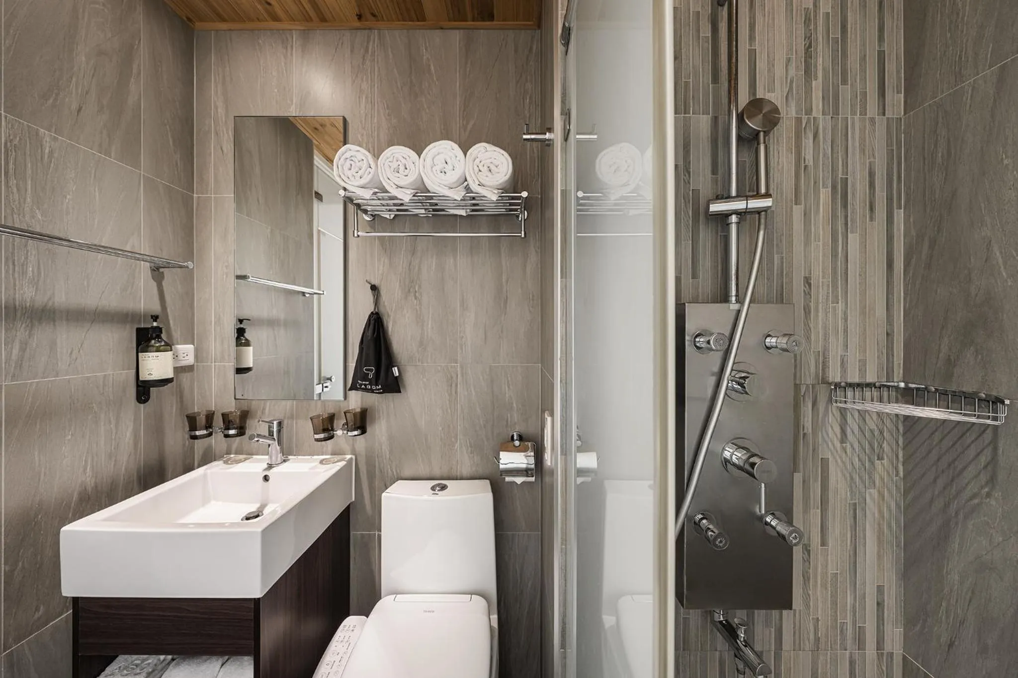 Bathroom in Hotel YAM LAGOM