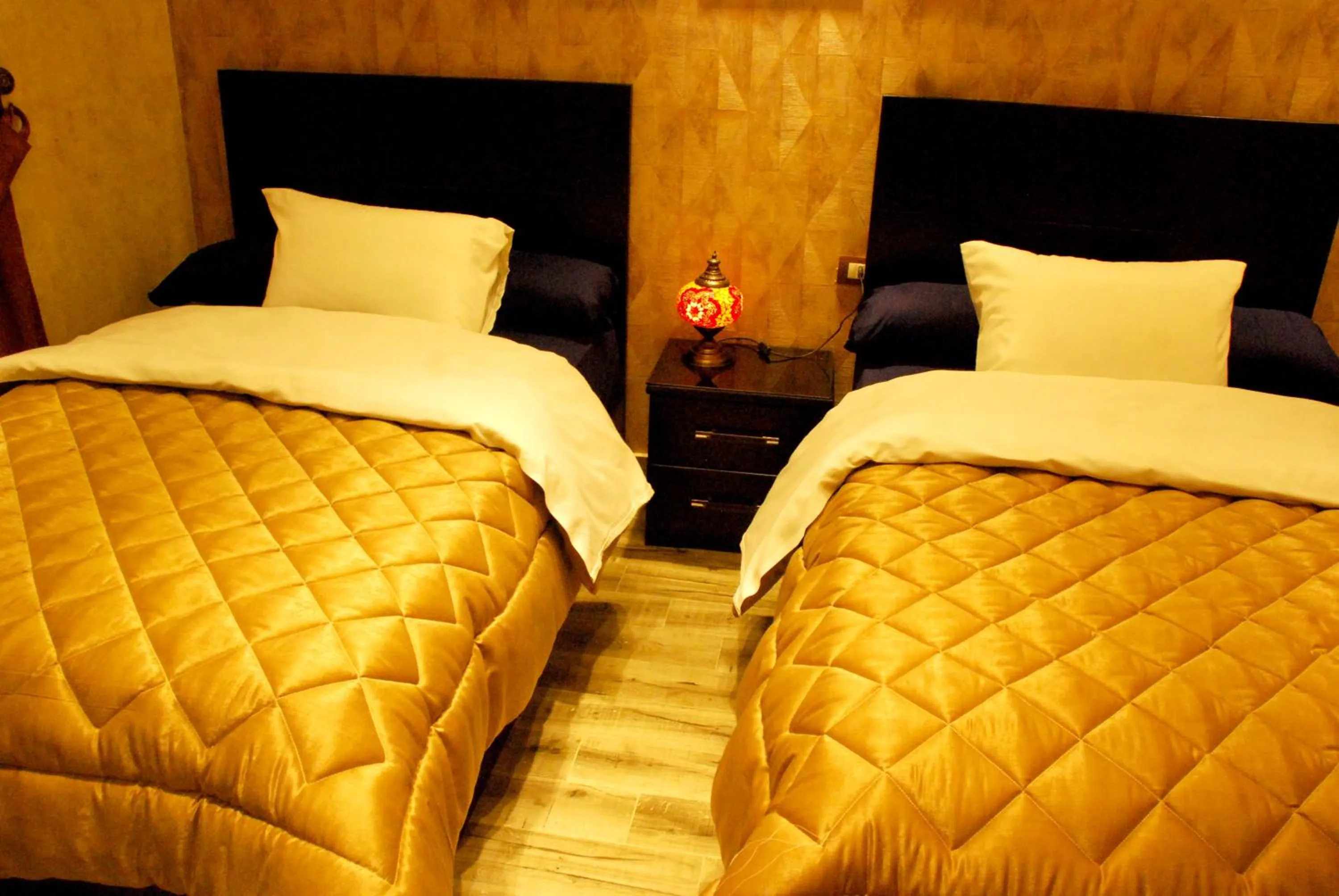 Bedroom, Bed in Pyramids Planet Hotel