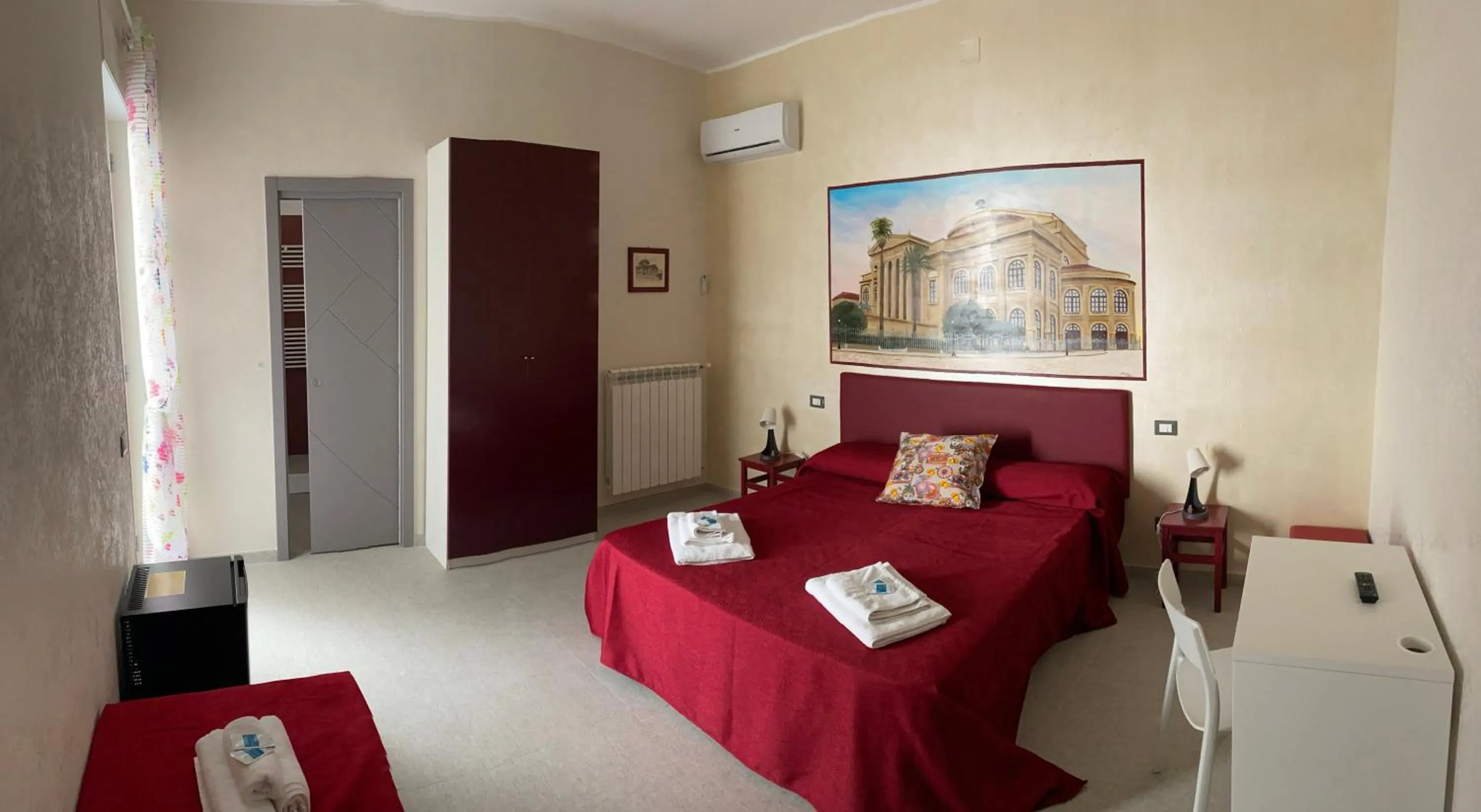 Bed in Palermo City Room