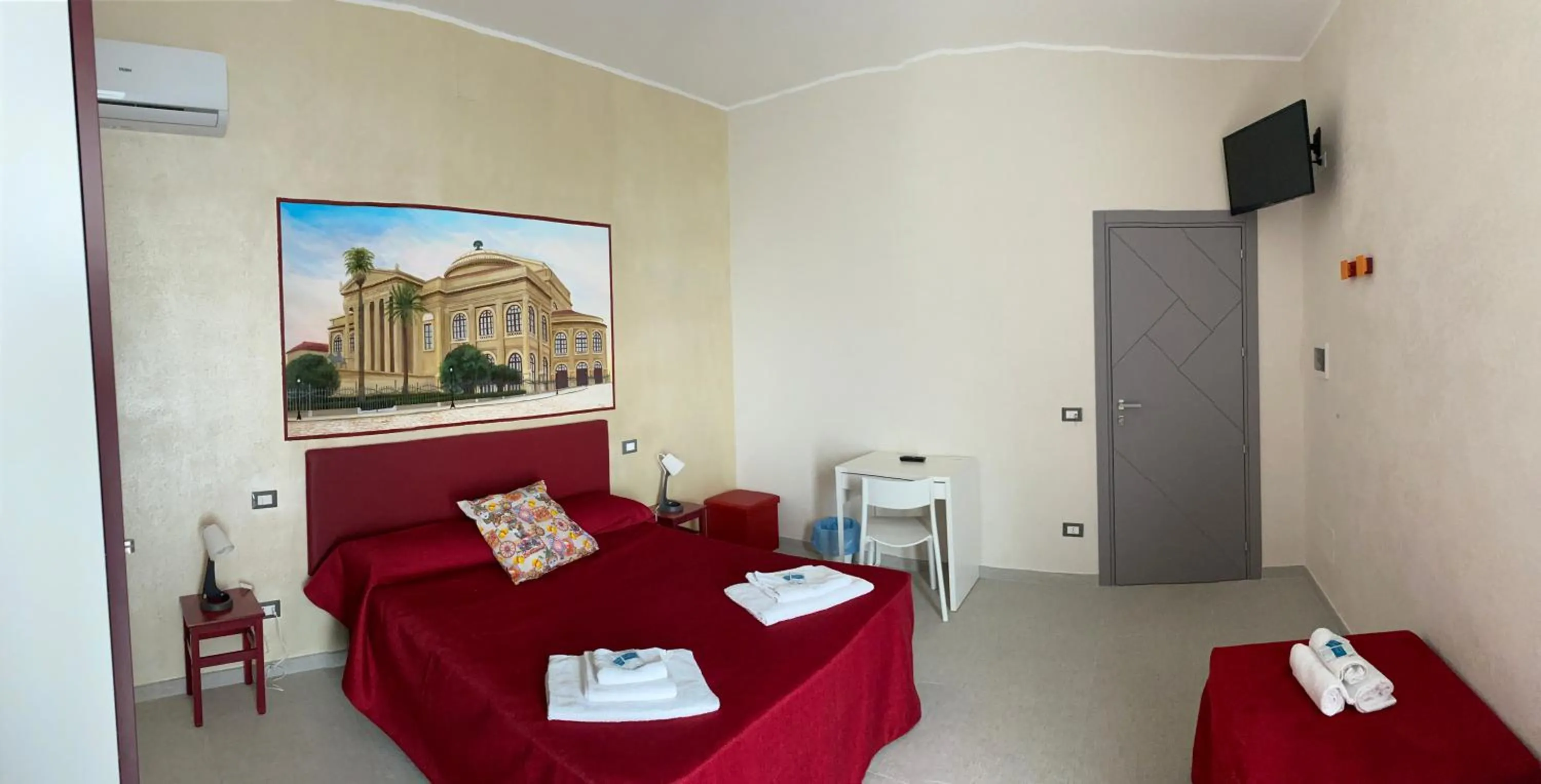 Bed in Palermo City Room