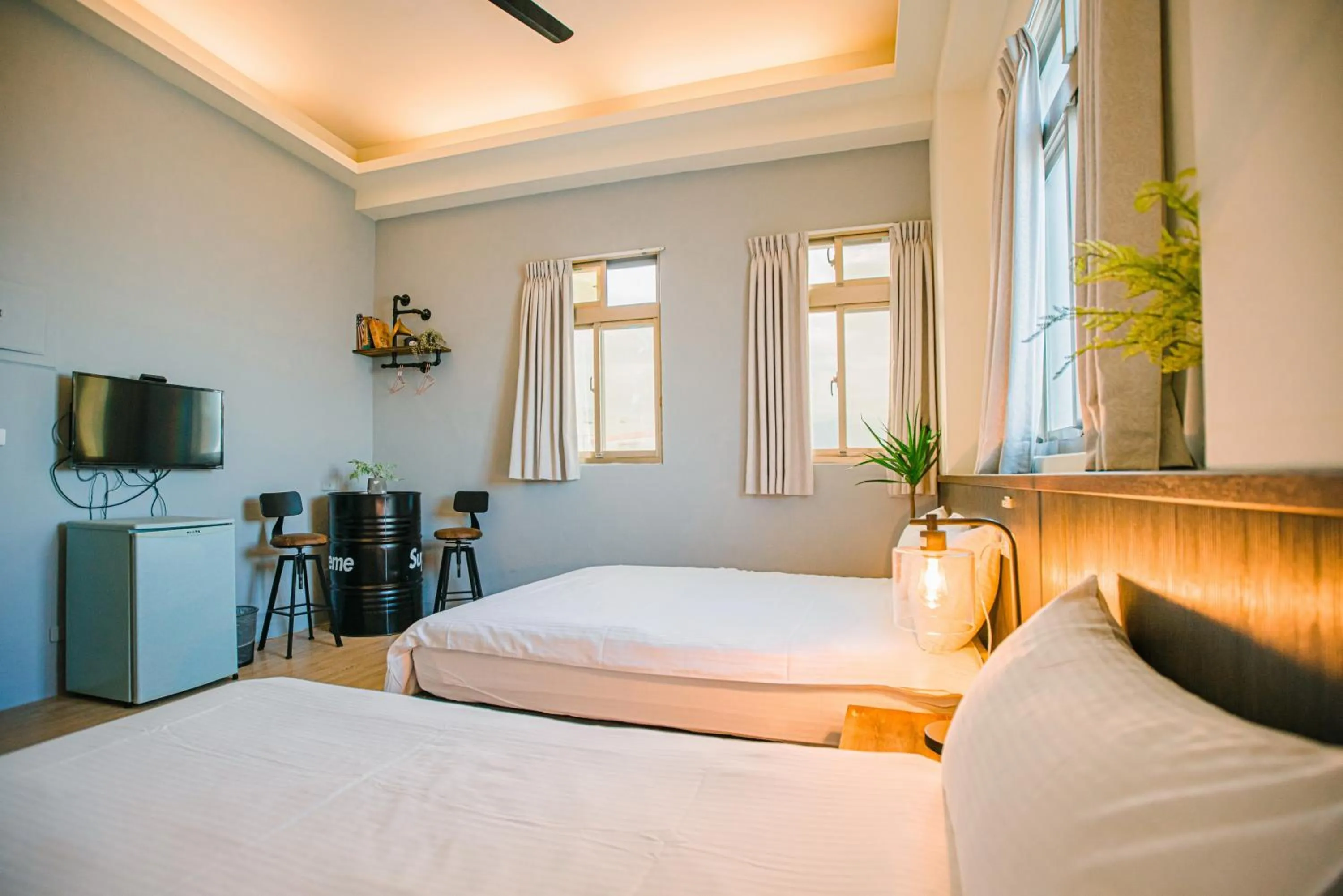 Photo of the whole room, Bed in Fun Trip - Fu May Sea View Holiday house l 無敵海景交誼廳 l 附汽機車租賃 l