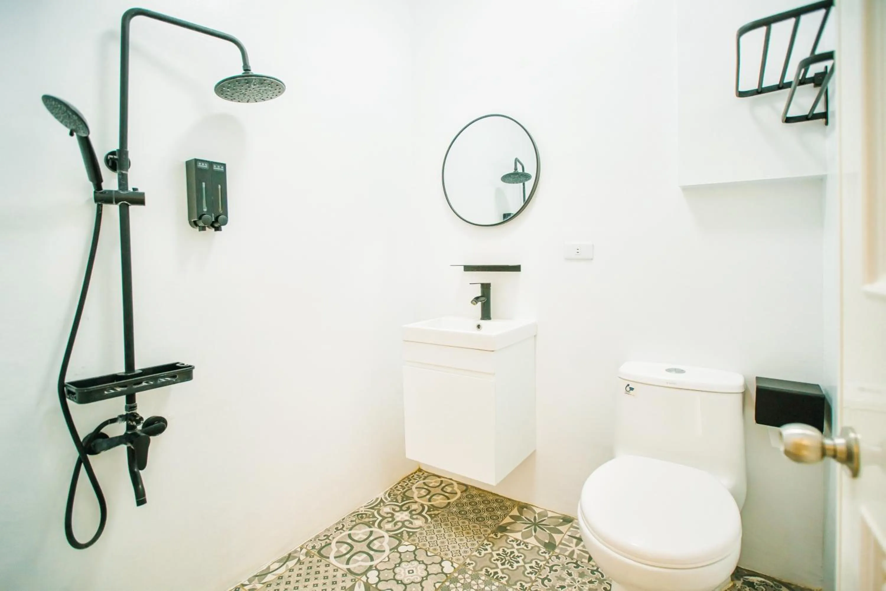 Bathroom in Fun Trip - Fu May Sea View Holiday house l 無敵海景交誼廳 l 附汽機車租賃 l
