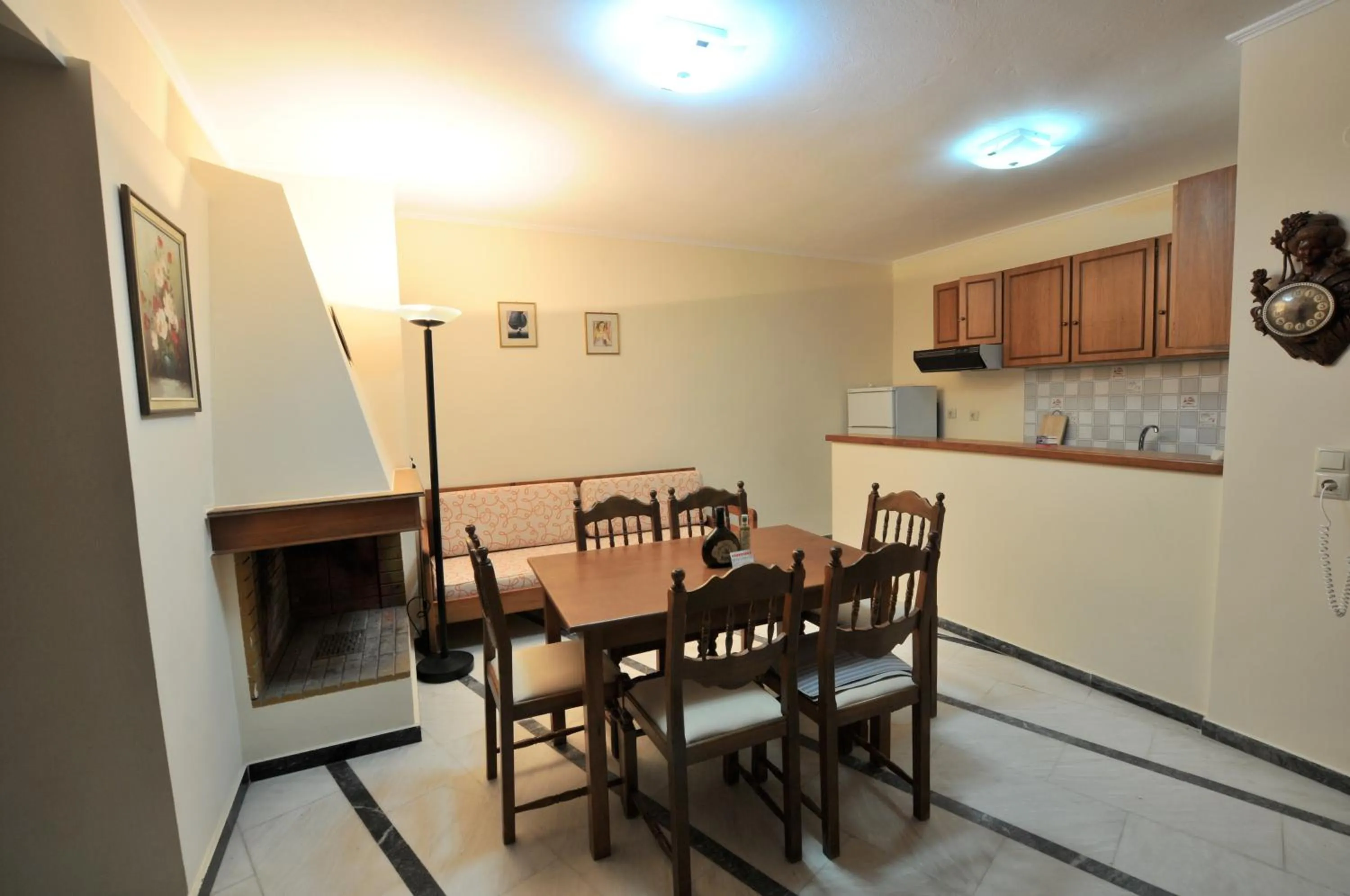 Dining area in Esperides Beach Hotel Apartments