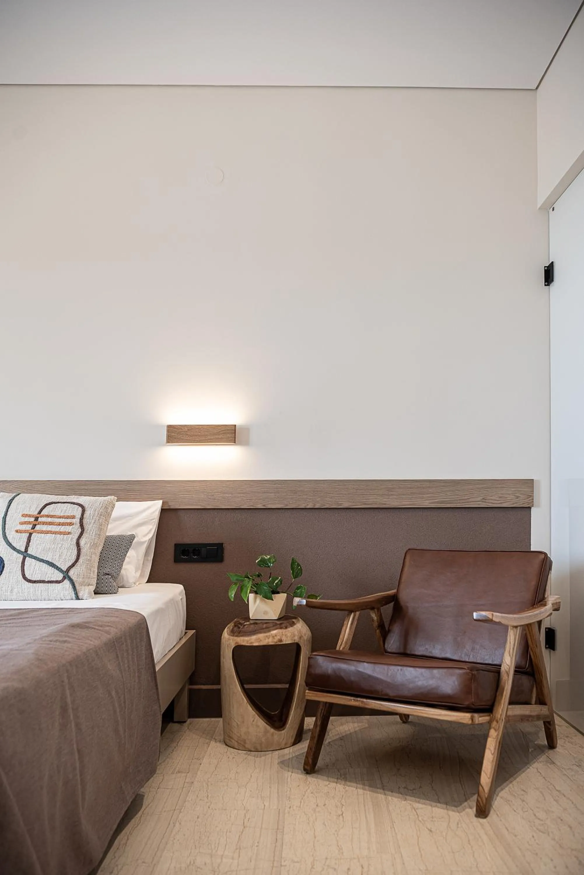 Bed in Esperides Beach Hotel Apartments