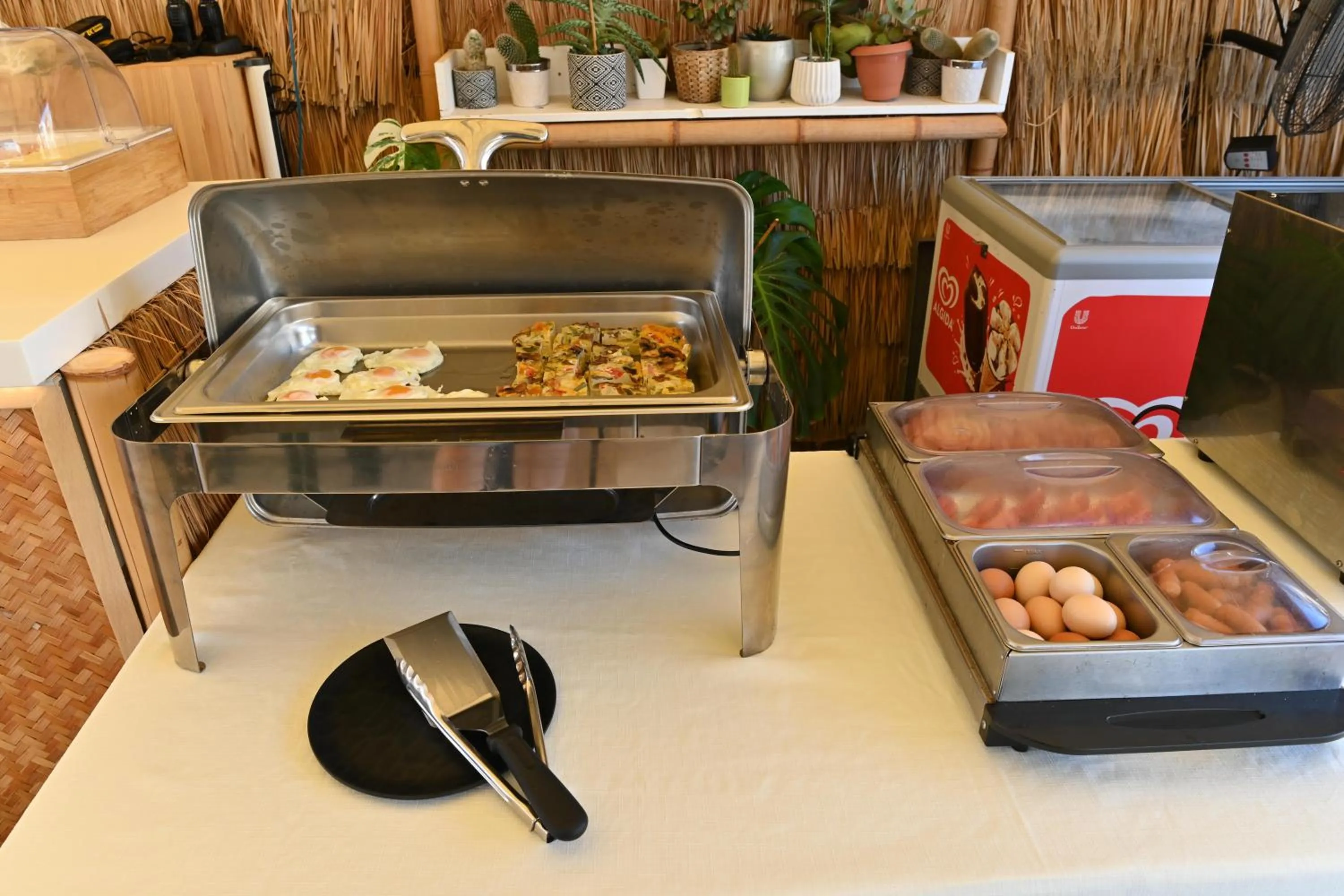 Esperides Beach Hotel Apartments