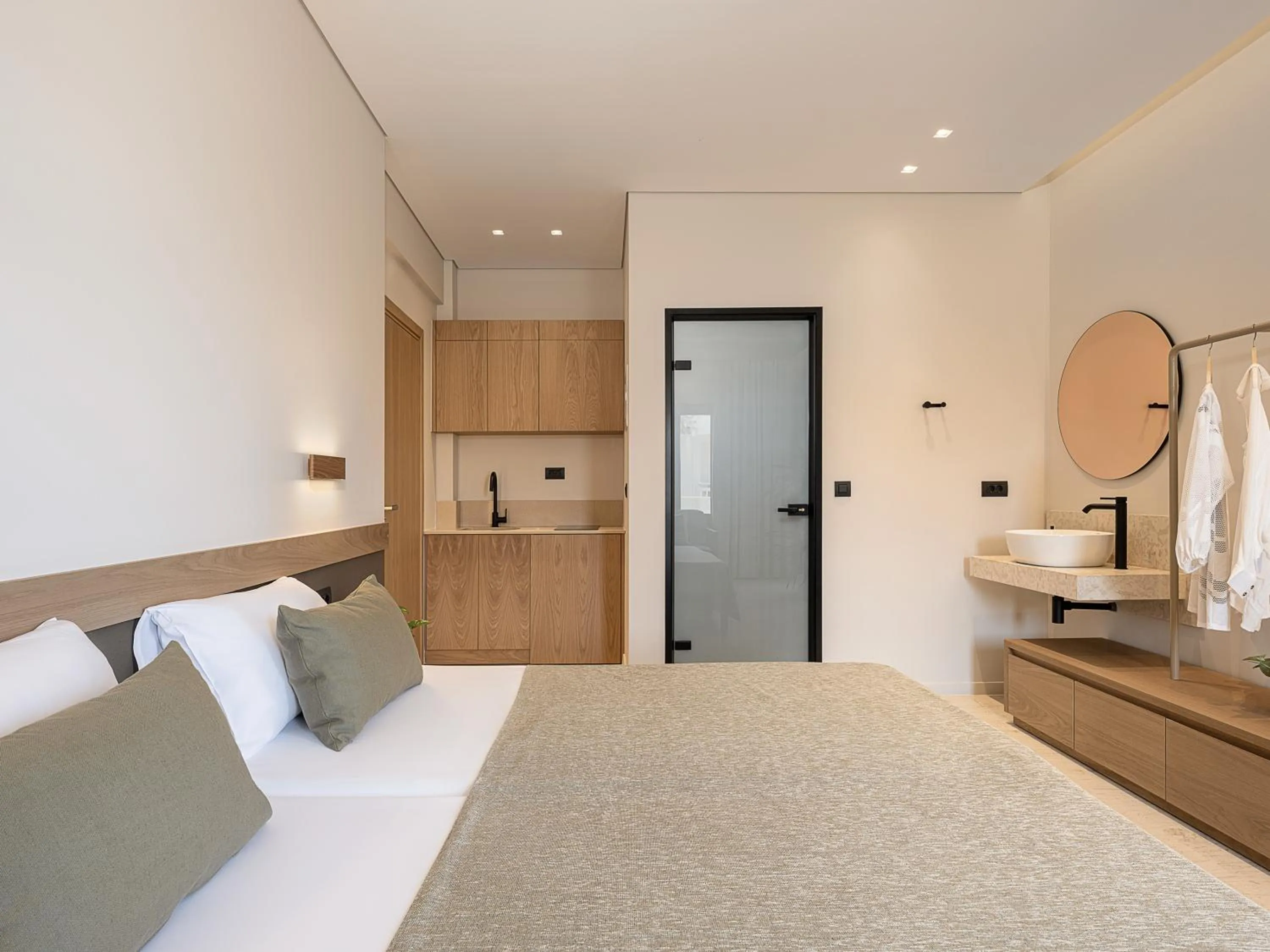 Bed in Esperides Beach Hotel Apartments