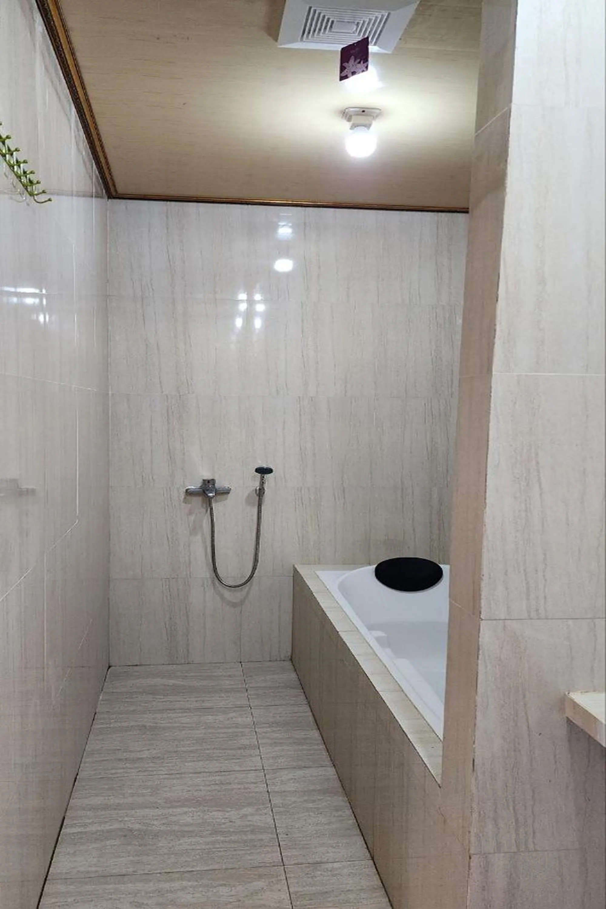 Bathroom in Villa Kopiori