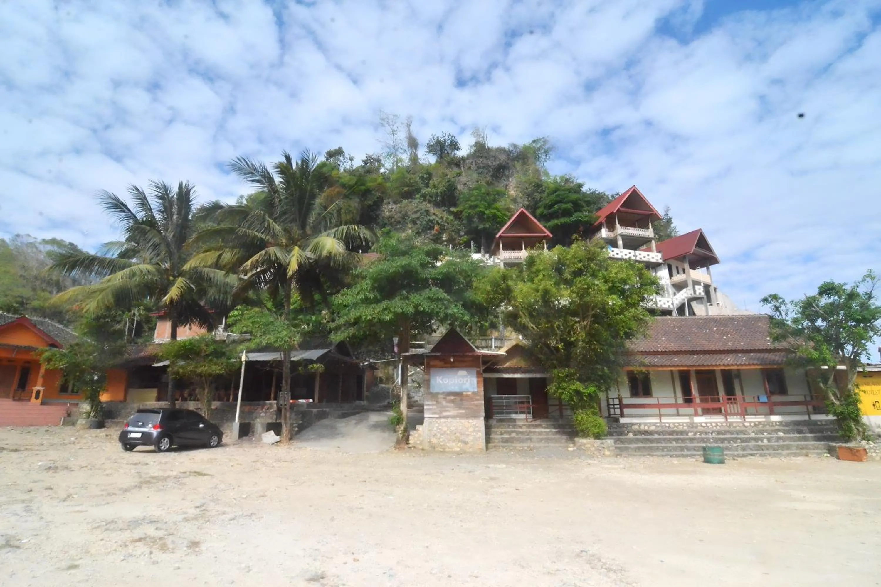 Property building in Villa Kopiori