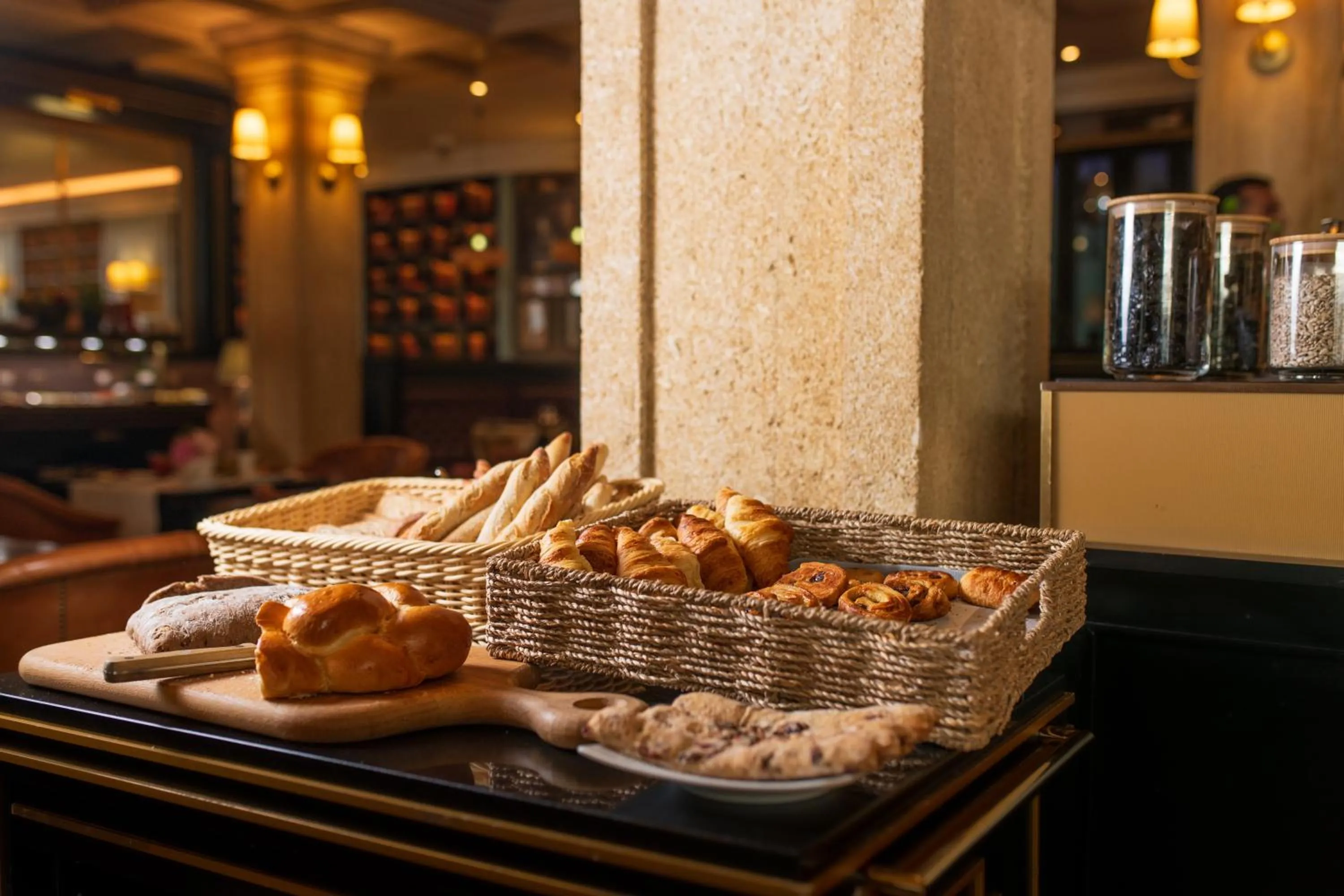 Breakfast in Hotel Rotary Geneva - MGallery