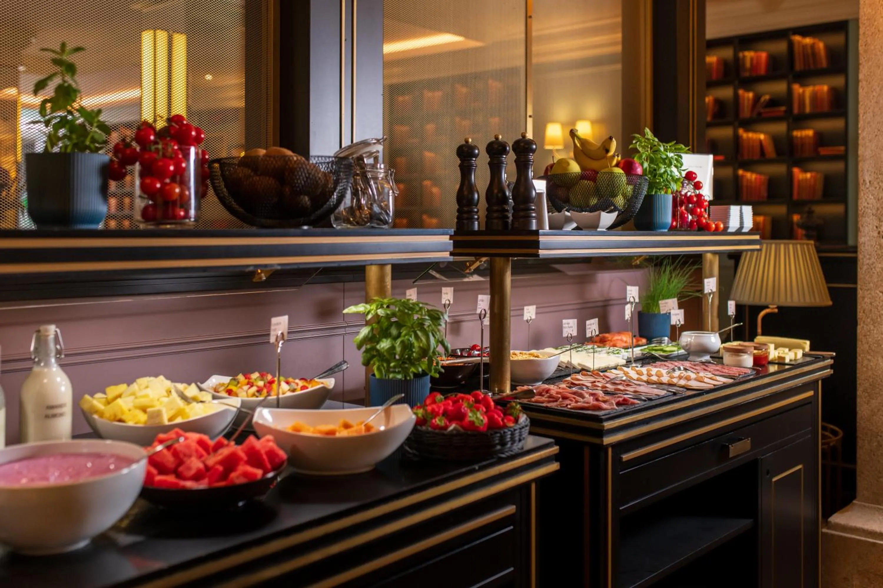 Breakfast in Hotel Rotary Geneva - MGallery