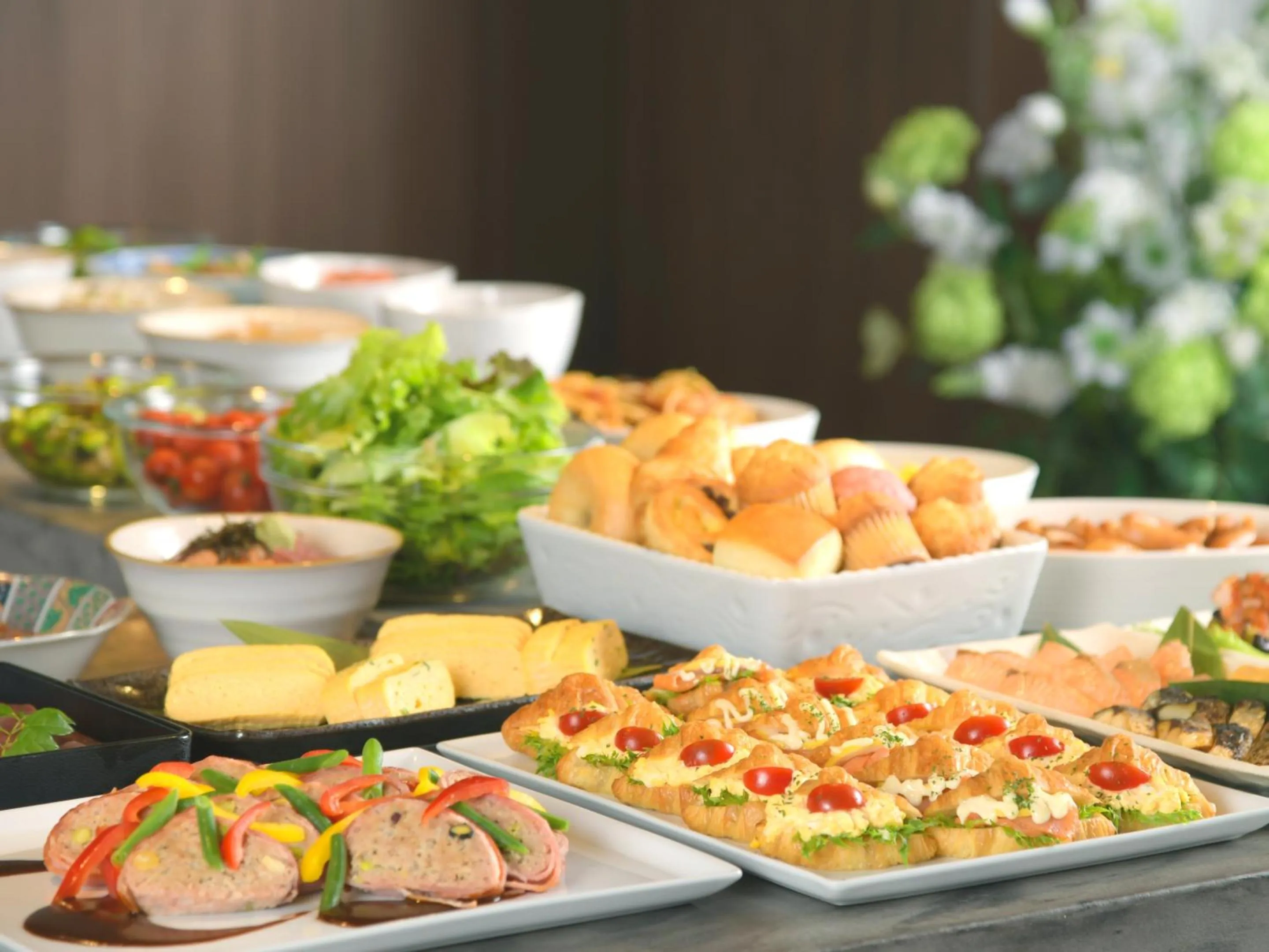 Food and drinks in Hotel Oriental Express Fukuoka Nakasu Kawabata