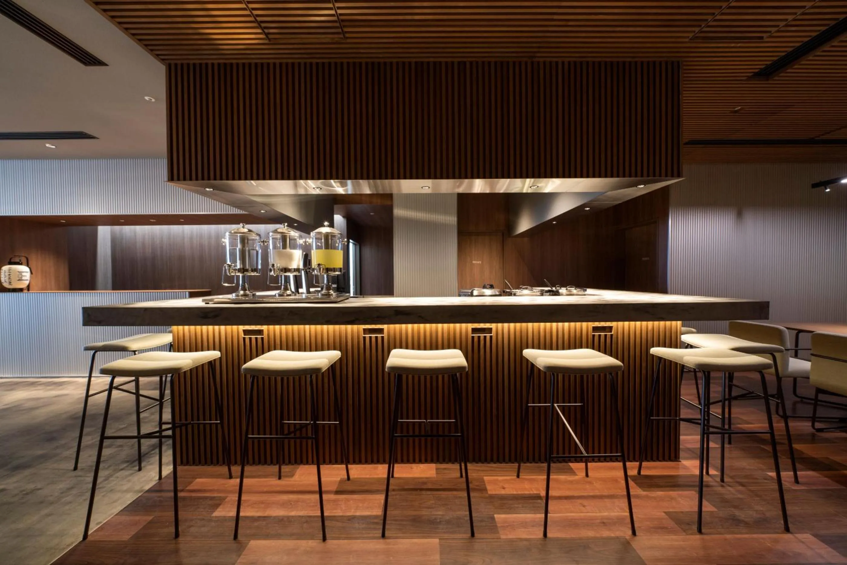 Restaurant/places to eat in Hotel Oriental Express Fukuoka Nakasu Kawabata