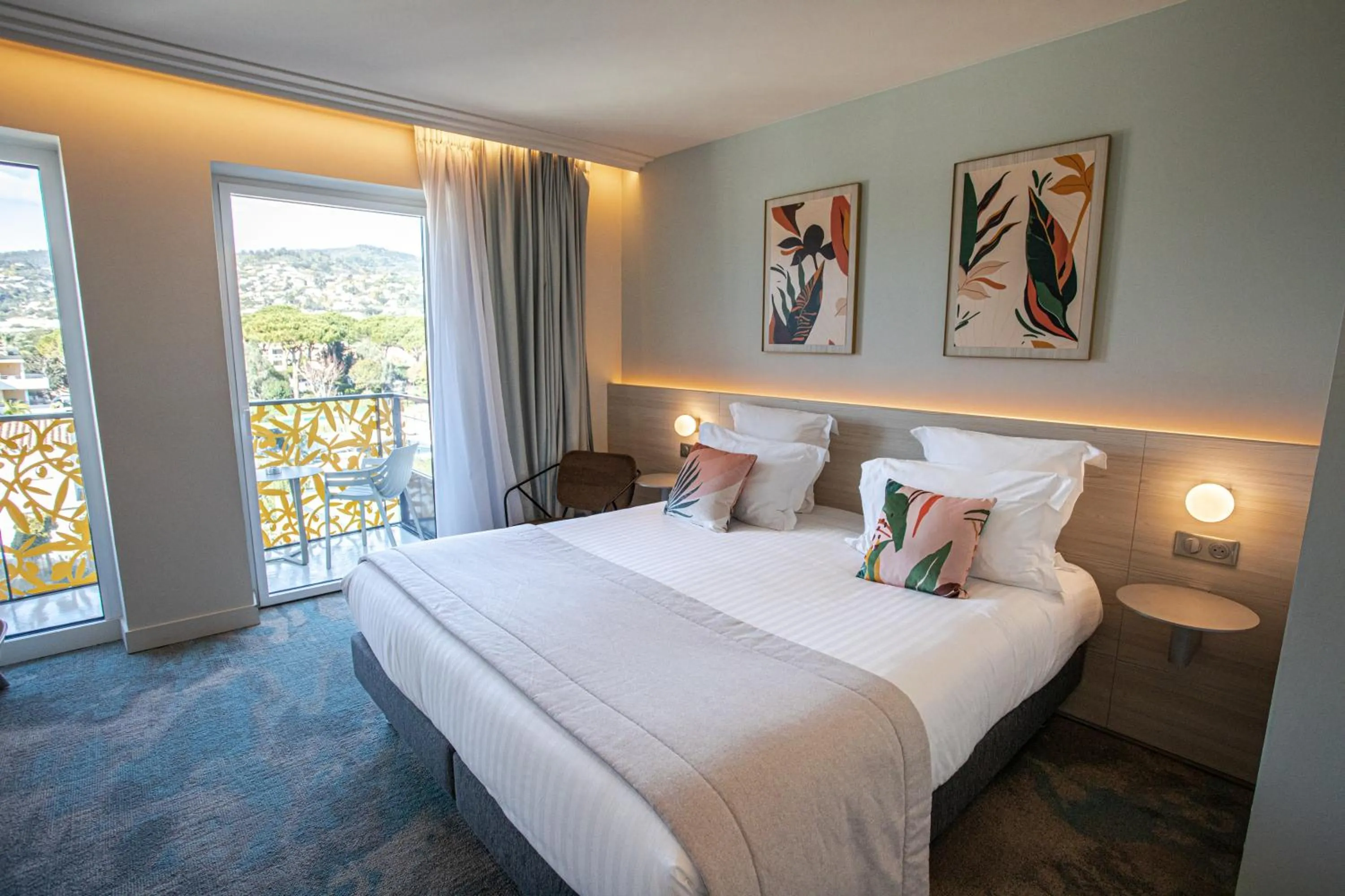 Bedroom, Bed in Ilot du Golf BW Premier Collection