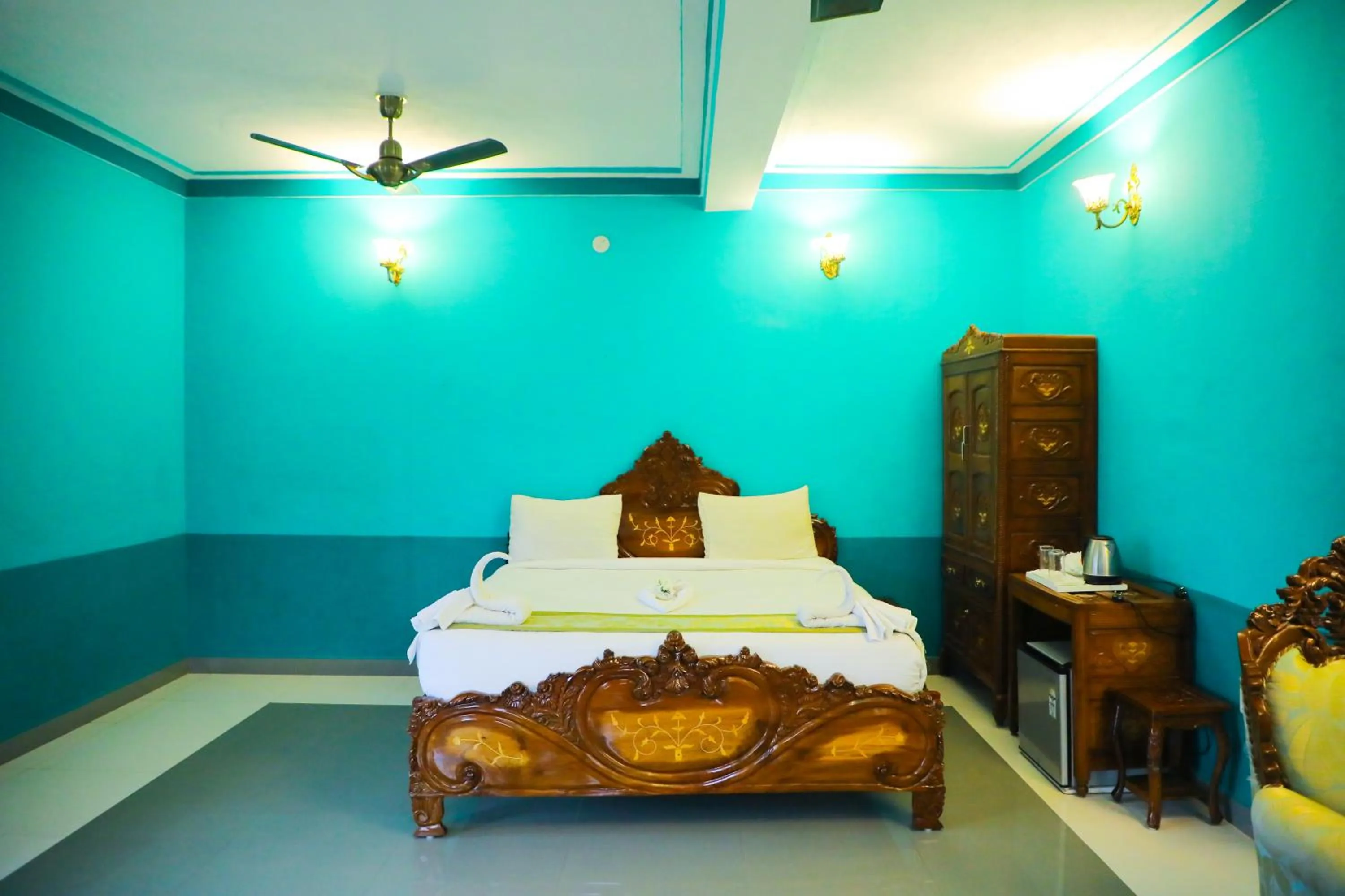 Bed in Hill Fort Hotel And Resorts Yelagiri Hills