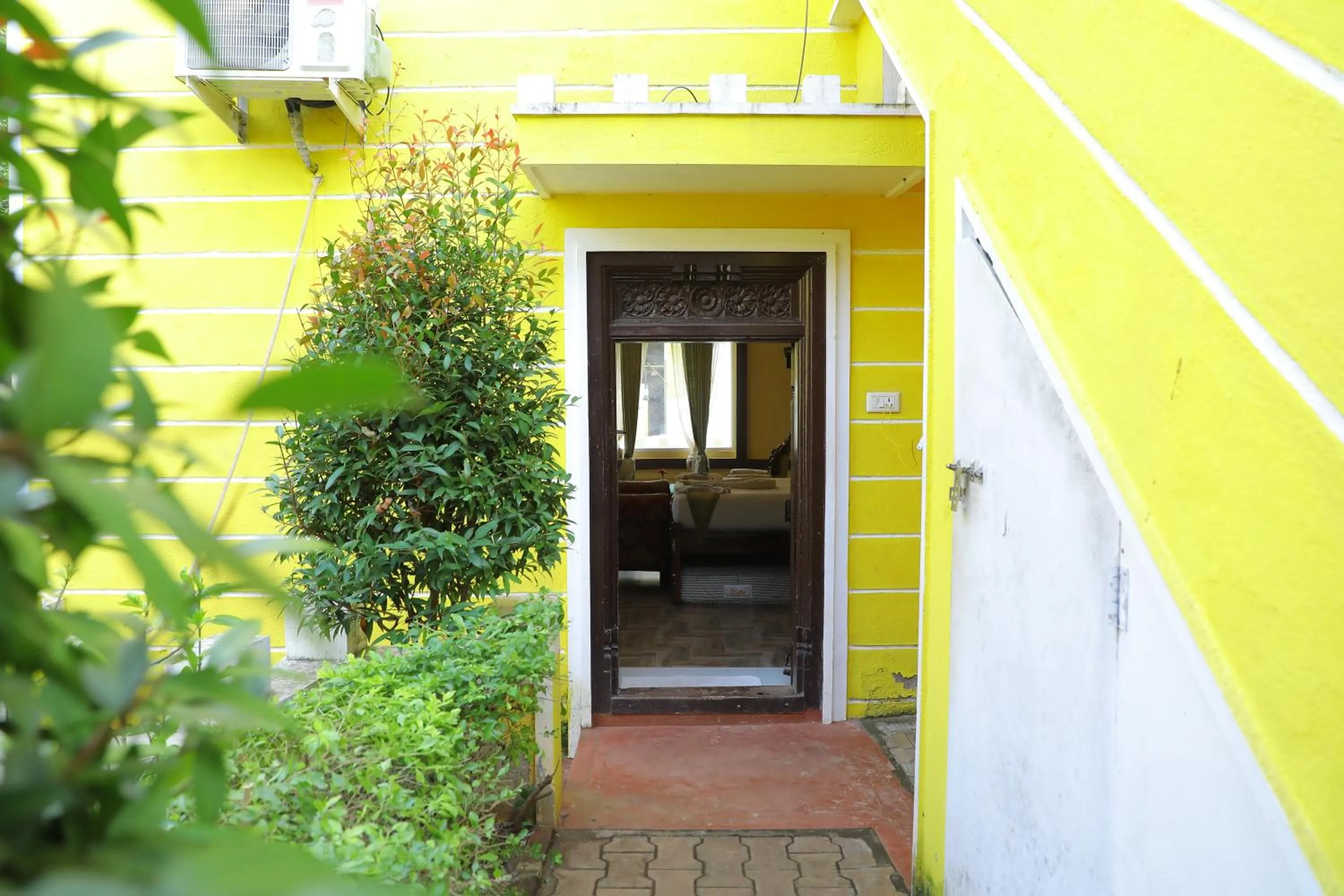 Shower in Hill Fort Hotel And Resorts Yelagiri Hills