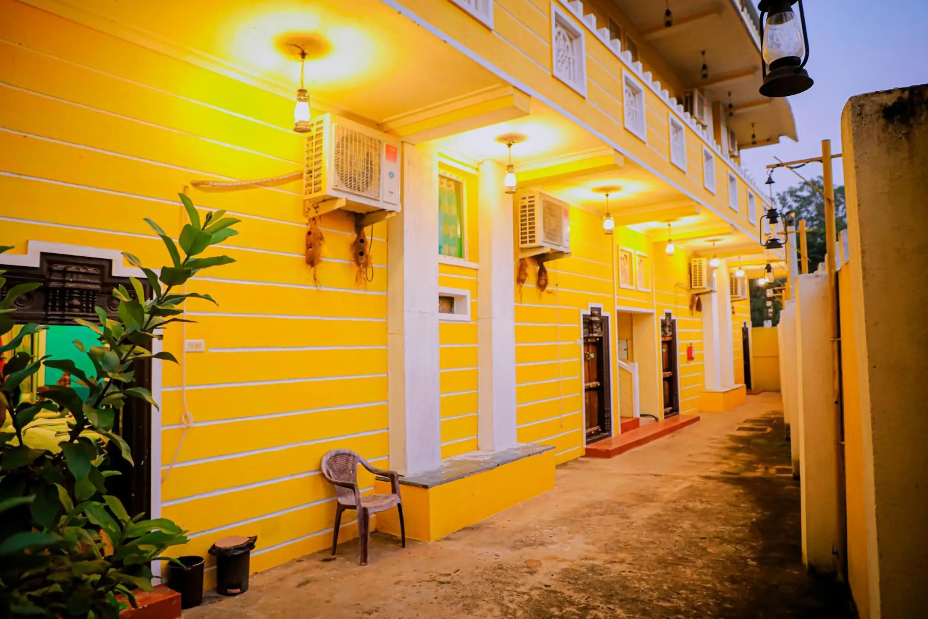 Deluxe King Room in Hill Fort Hotel And Resorts Yelagiri Hills Deluxe King Room in Hill Fort Hotel And Resorts Yelagiri Hills