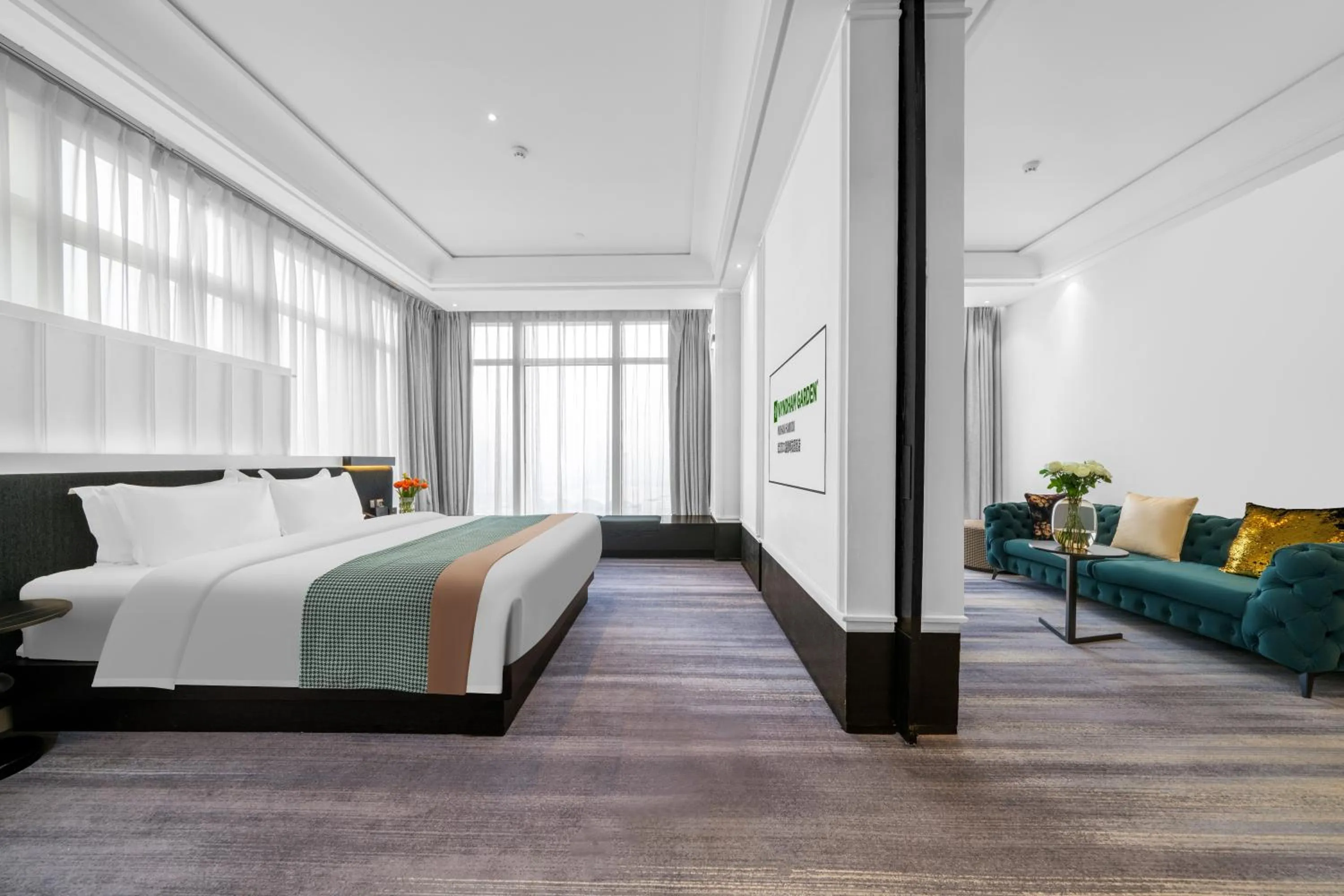 Bed in Wyndham Garden Wuhan Hankou