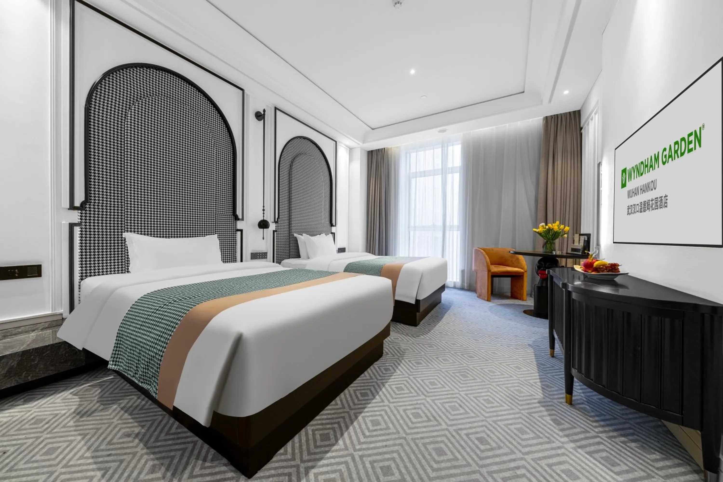 Bed in Wyndham Garden Wuhan Hankou