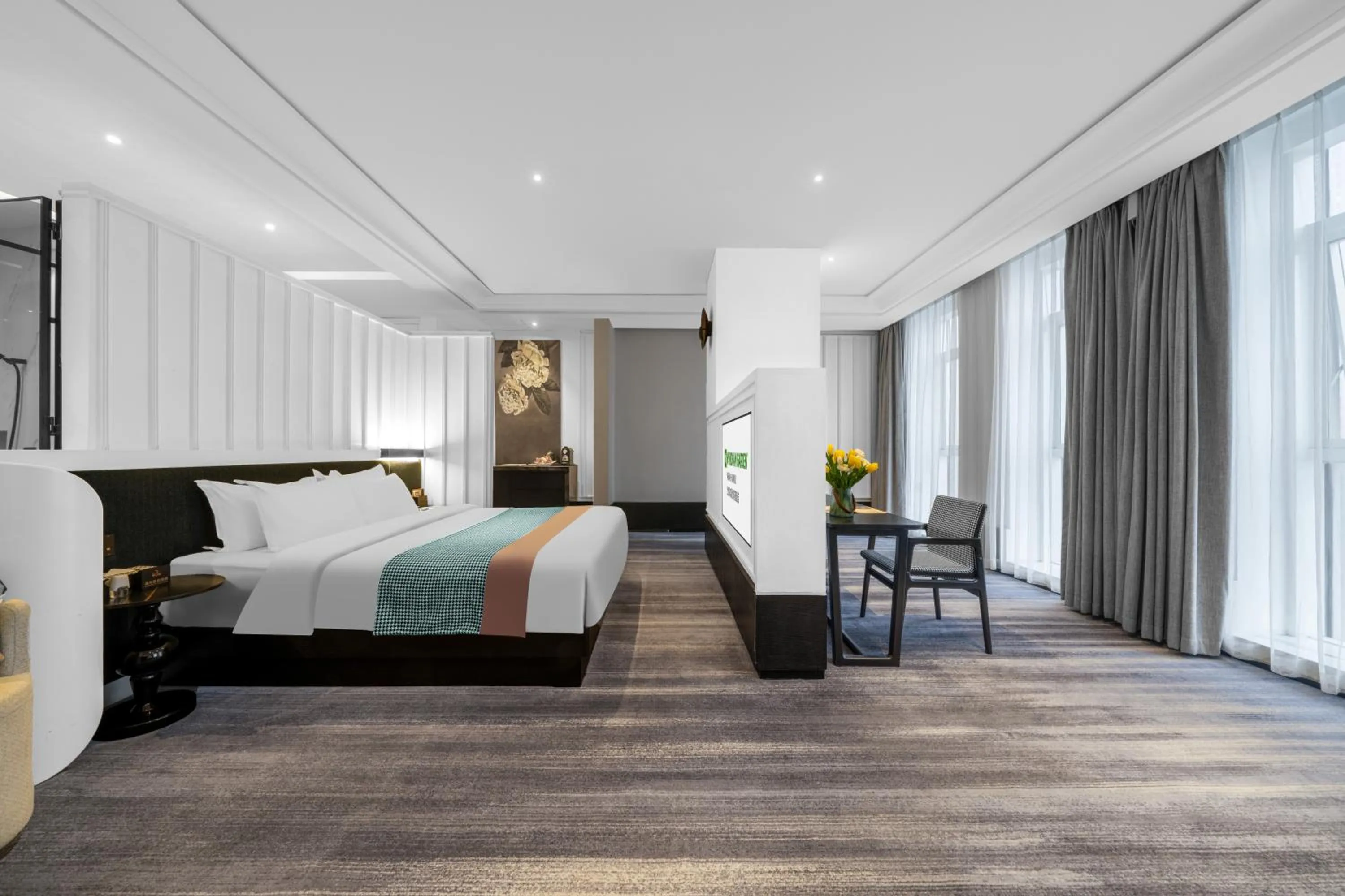 Bed in Wyndham Garden Wuhan Hankou