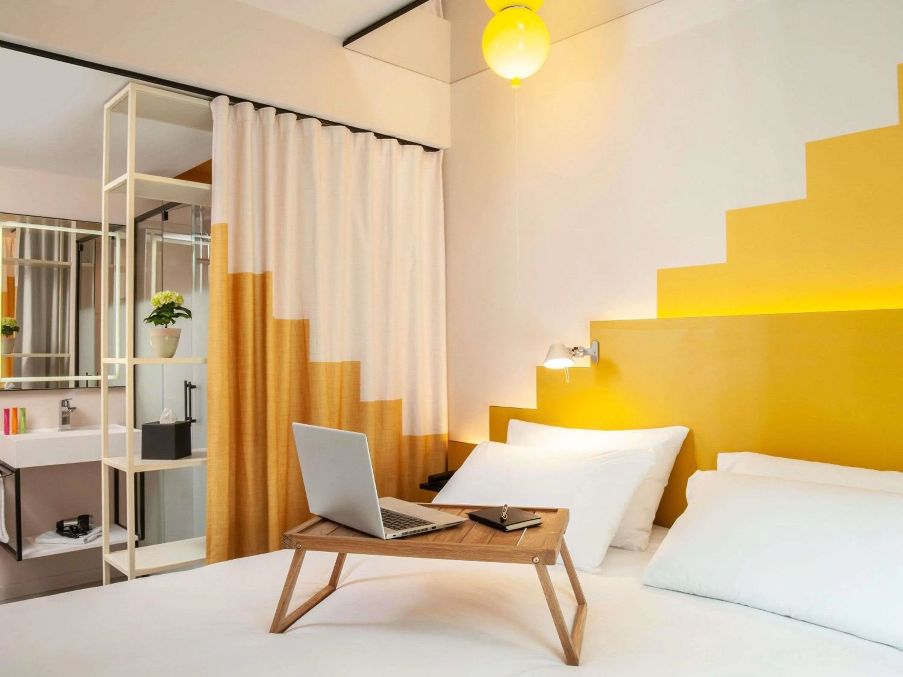 Bedroom, Bed in ibis Styles Zurich City Center