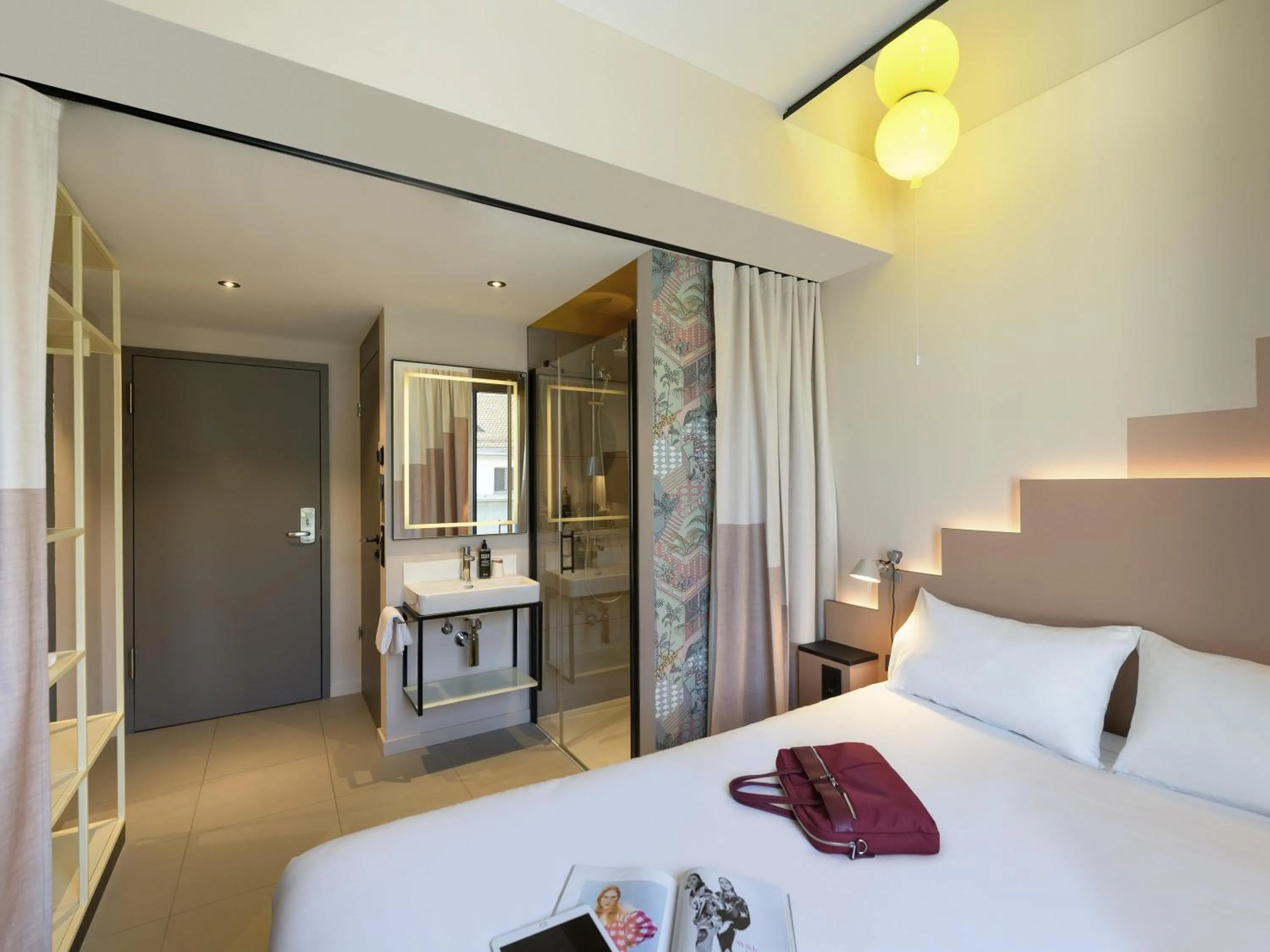 Bedroom, Bed in ibis Styles Zurich City Center