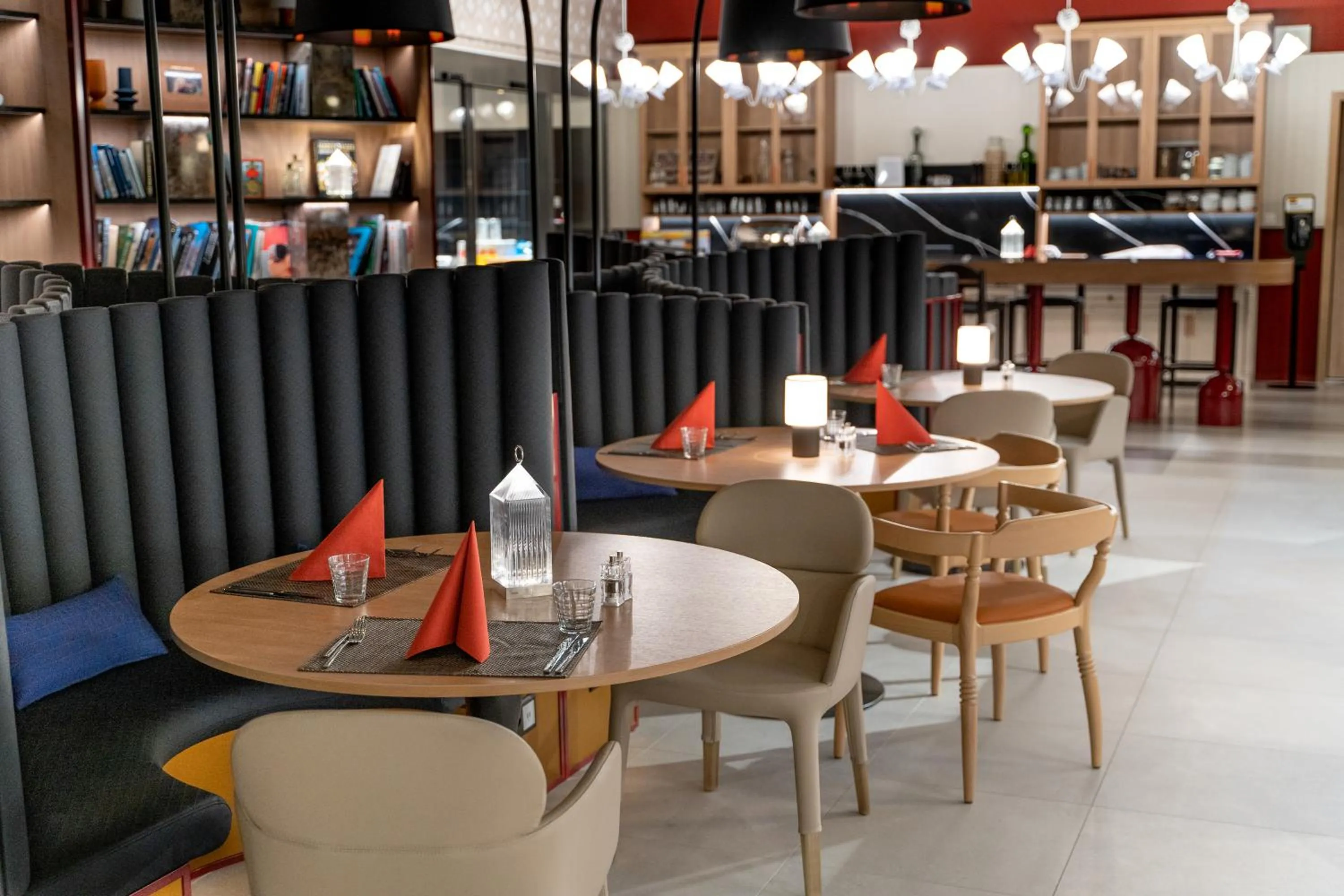 Restaurant/places to eat in ibis Styles Zurich City Center