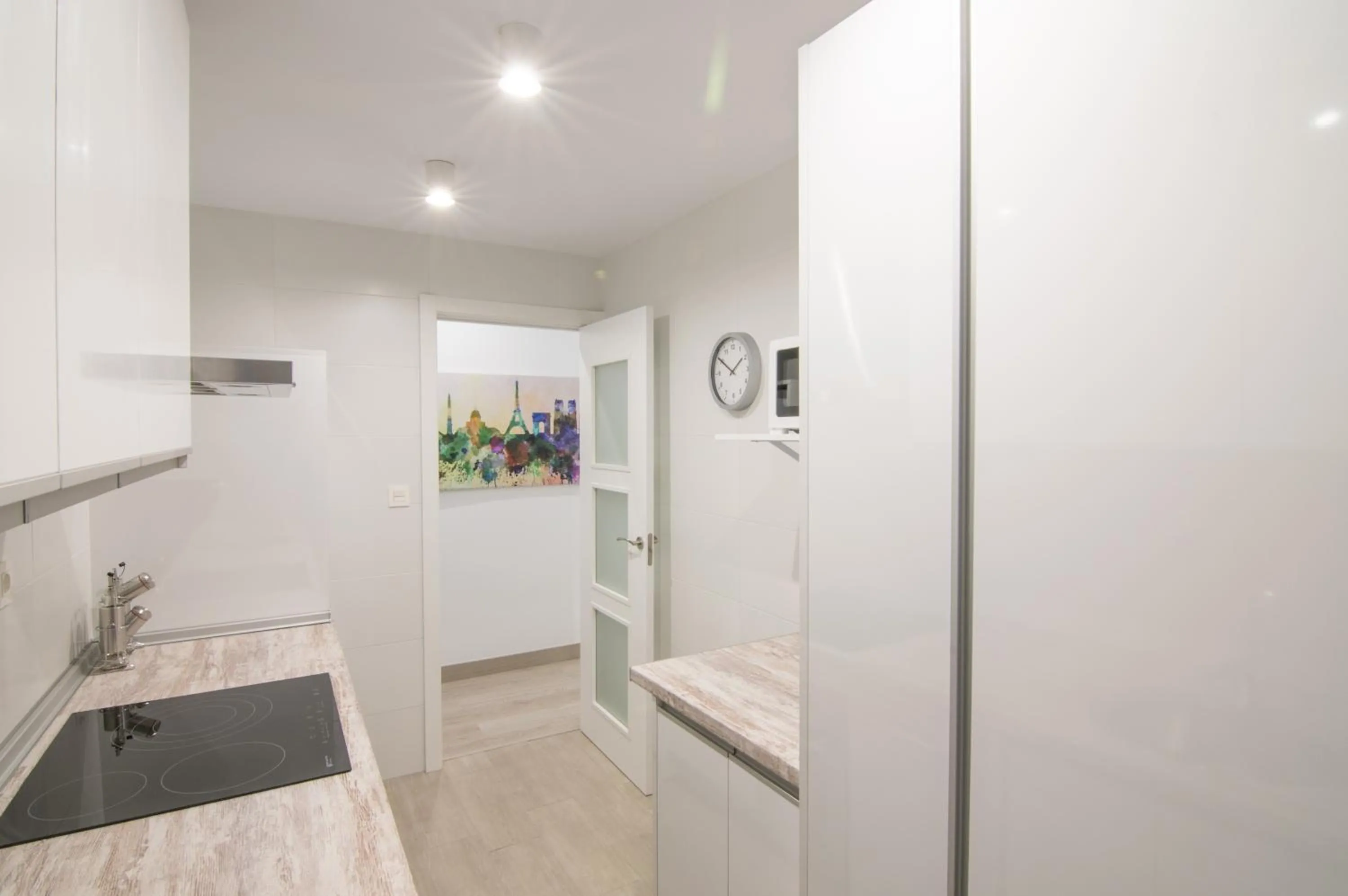 Kitchen or kitchenette in tuGuest Station 2 apartment