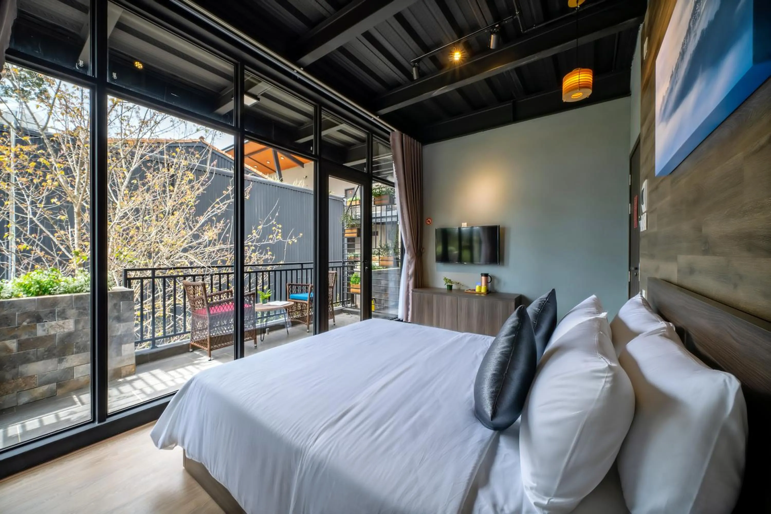 Photo of the whole room, Bed in Bach Duong Hotel