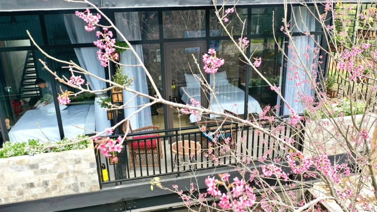 Balcony/Terrace in Bach Duong Hotel