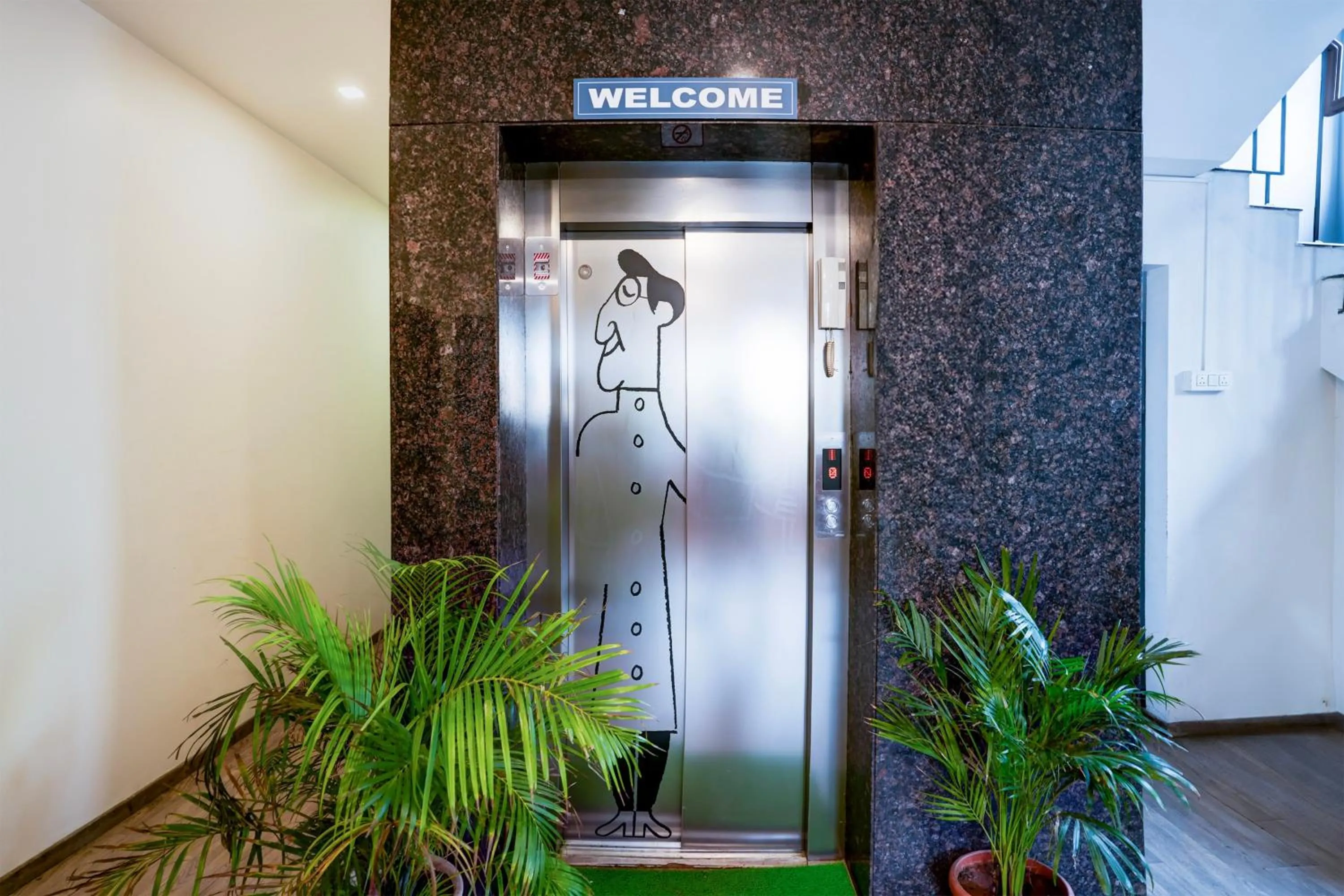 Lobby or reception in Super Townhouse Ulsoor Near Halasuru Metro Station