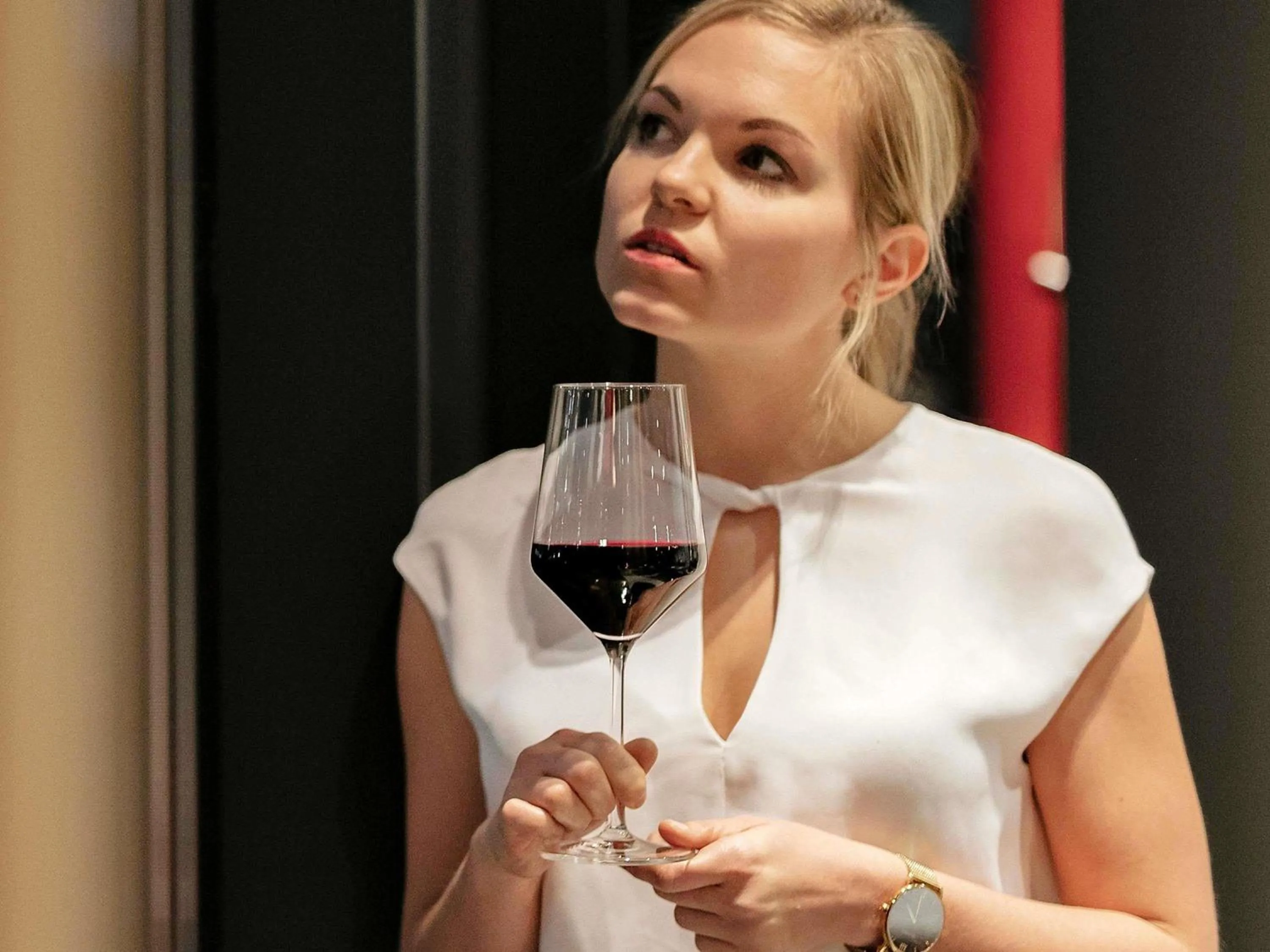 Lounge or bar in Novotel Suites Genève Aéroport