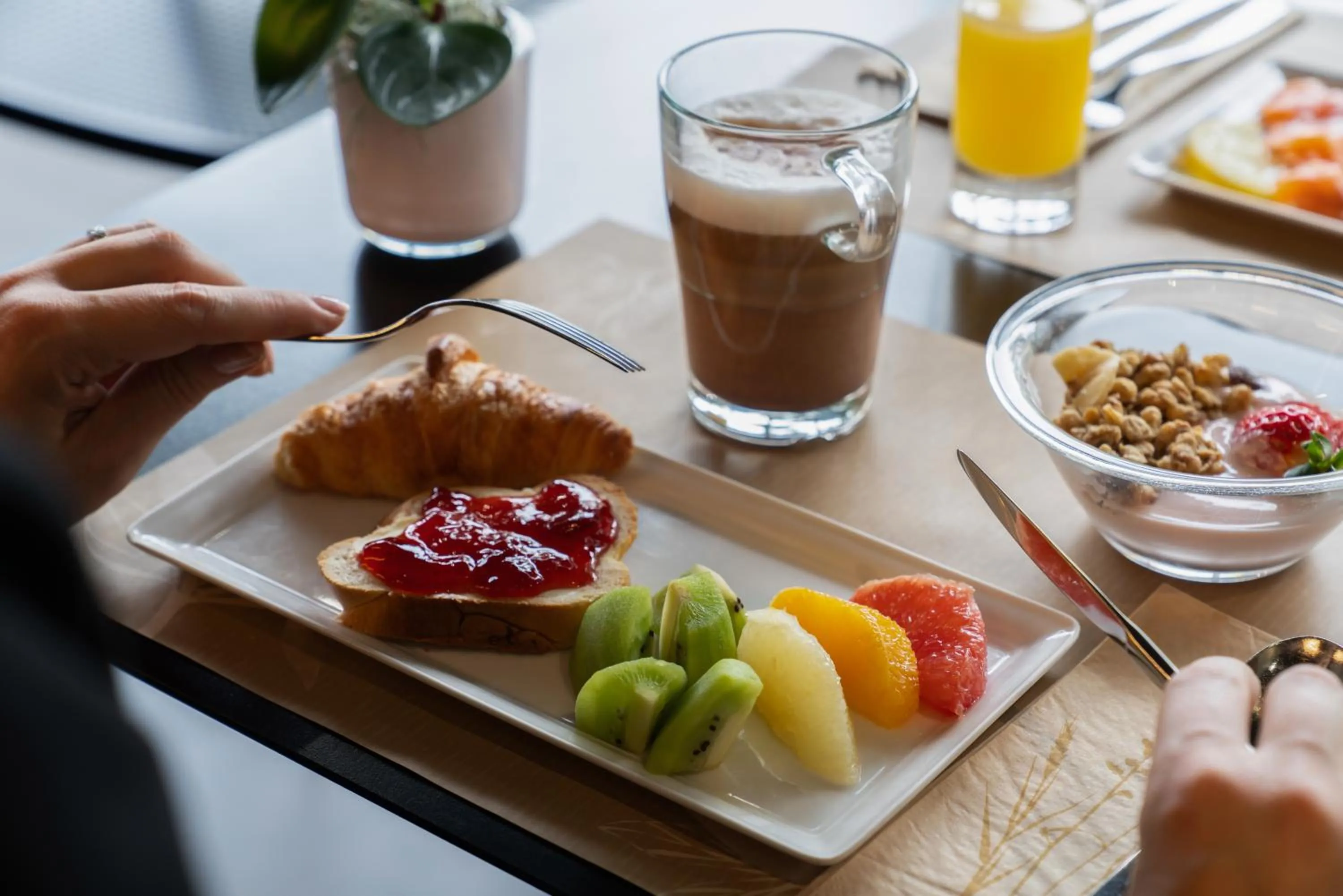 Breakfast in Novotel Suites Genève Aéroport