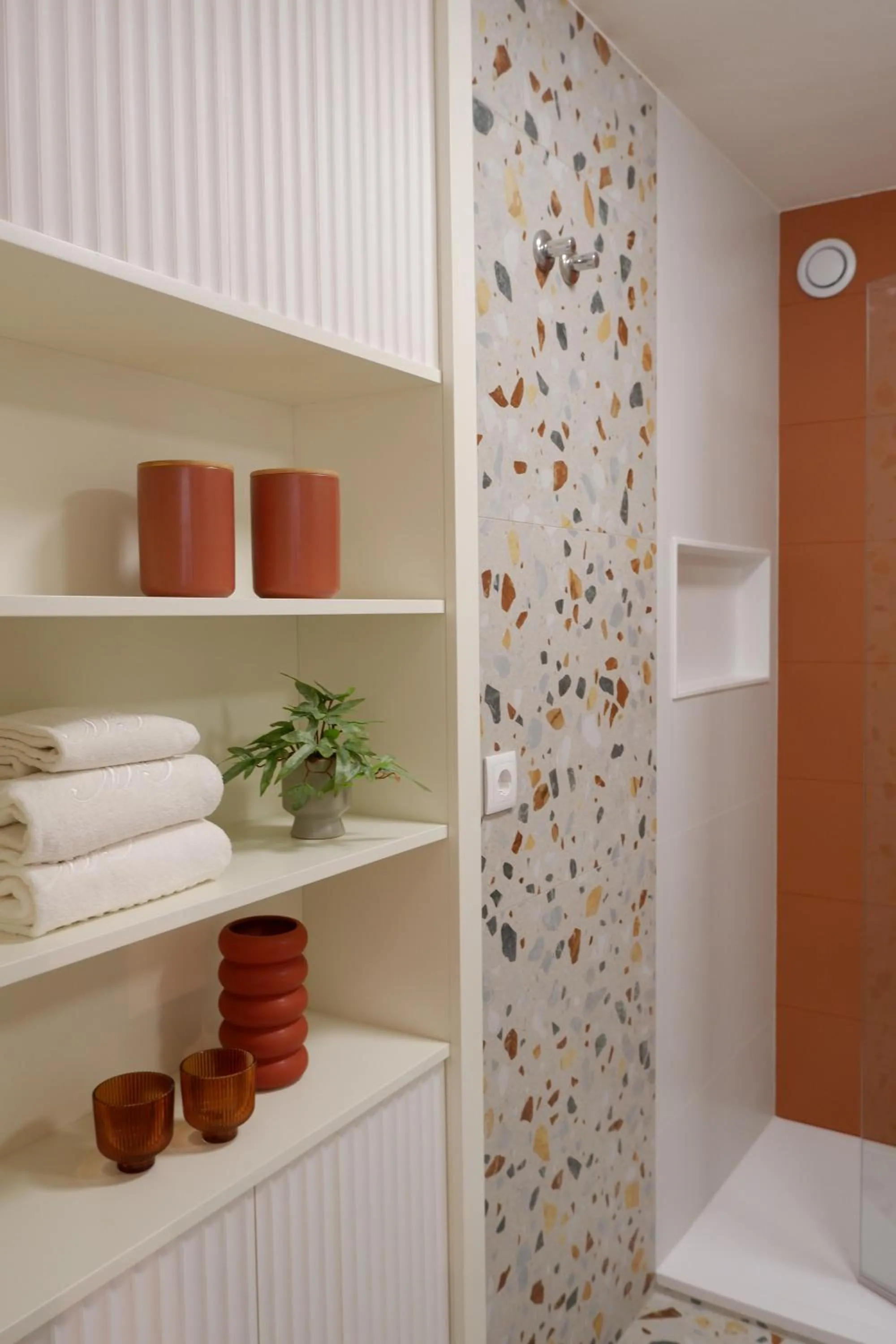 Bathroom in Porto Family Home by MP - Renovated