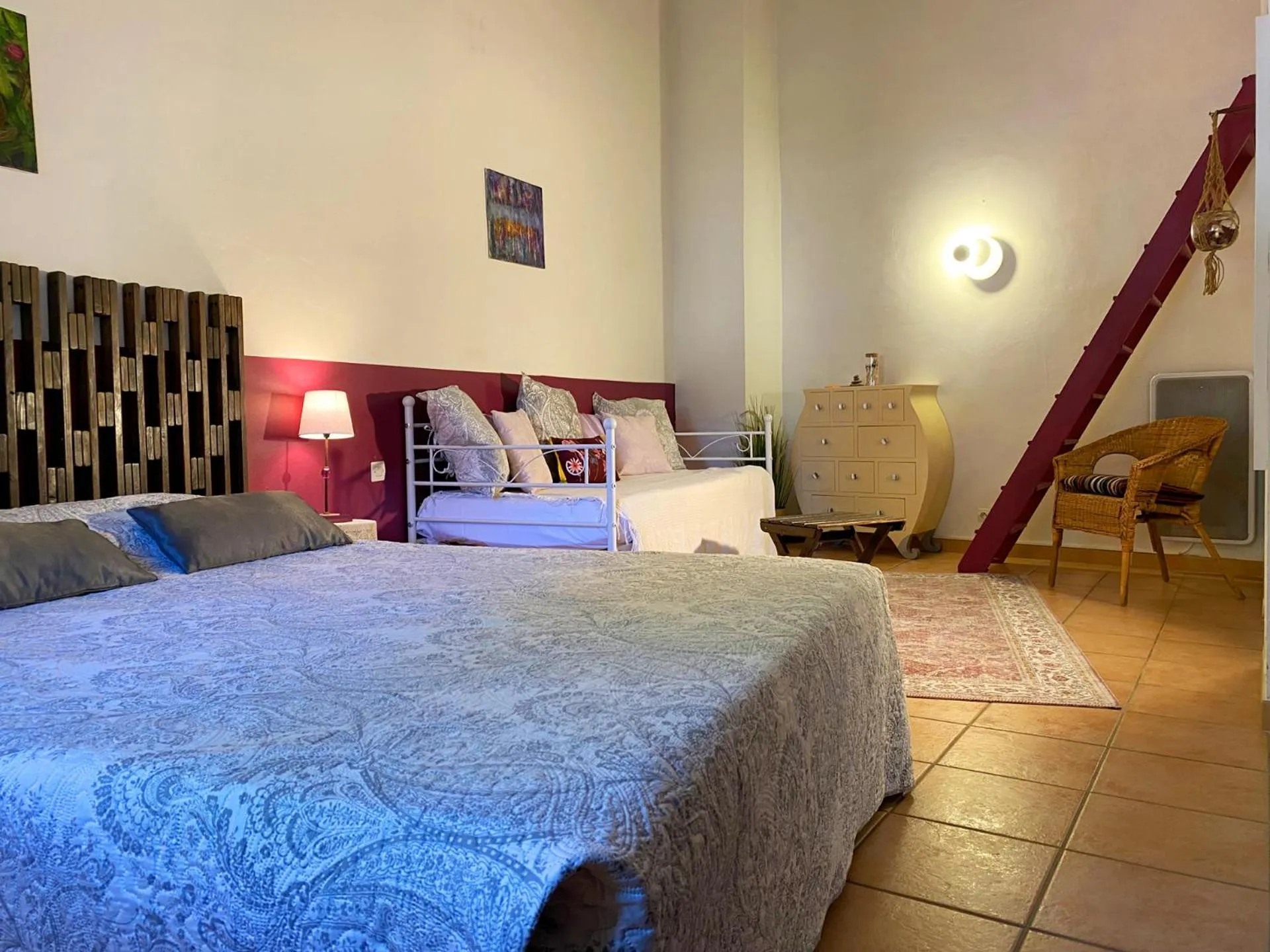 Photo of the whole room, Bed in Orangerie de Cardet - Maison d'hôtes - B&B