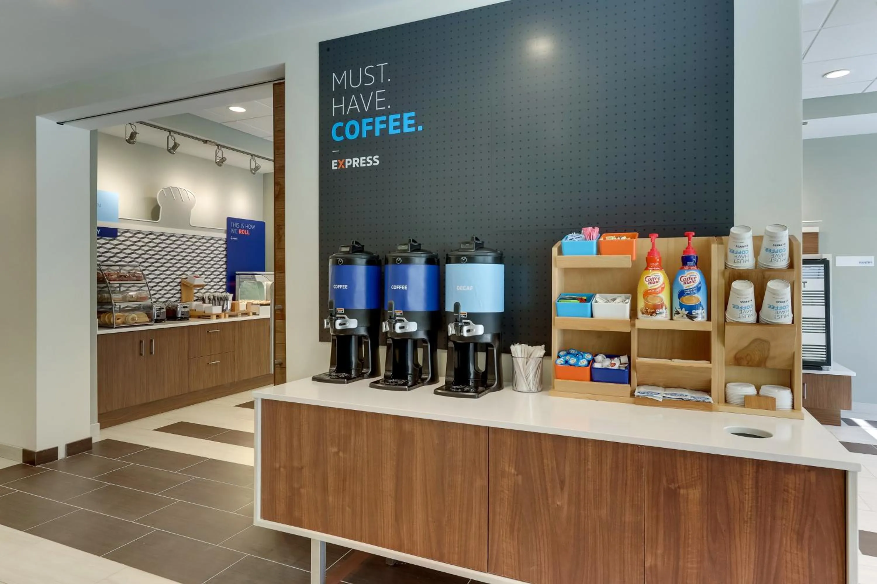 Breakfast in Holiday Inn Express & Suites - Winston - Salem SW - Clemmons by IHG