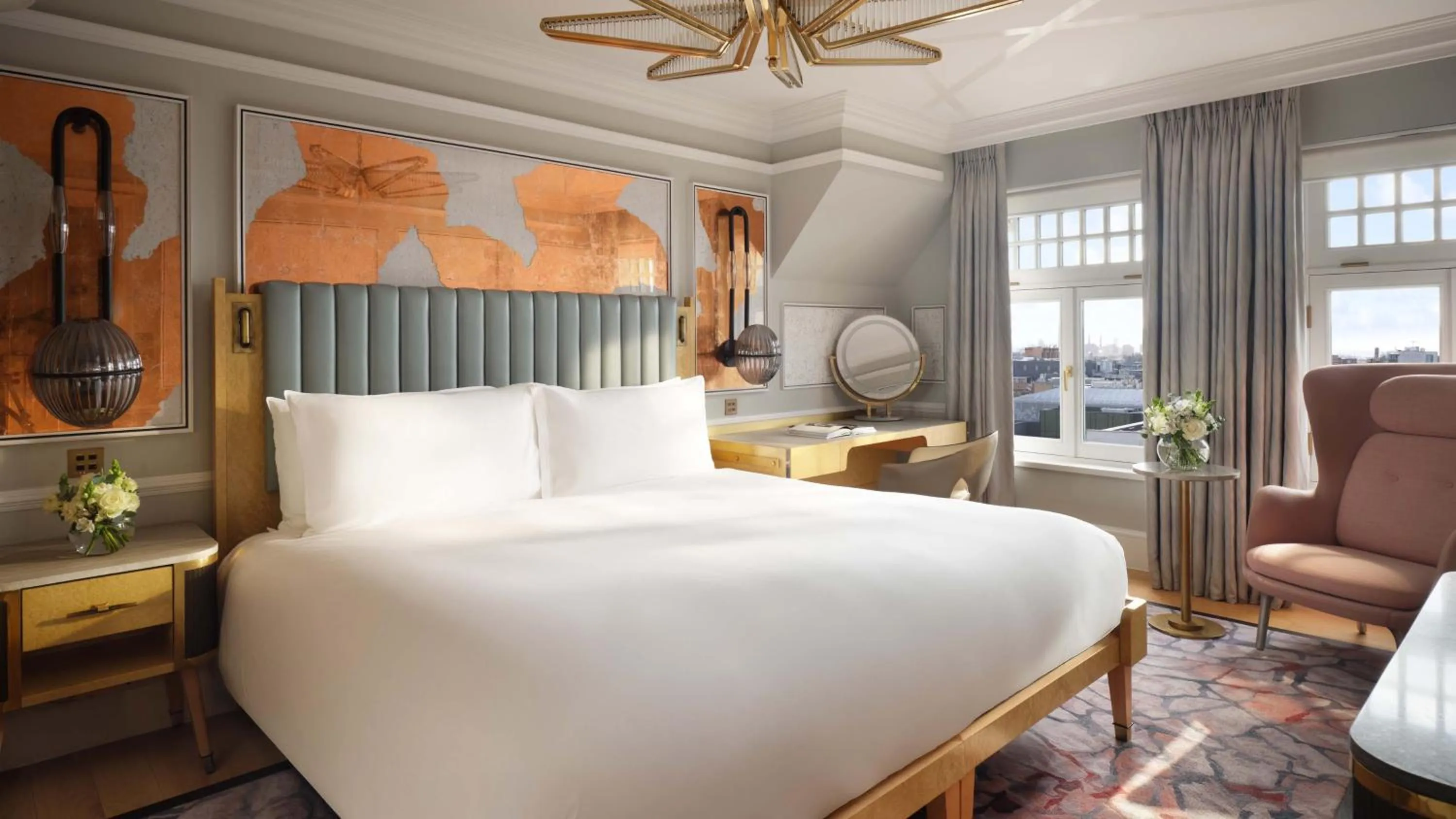 Bedroom, Bed in Mandarin Oriental Hyde Park, London