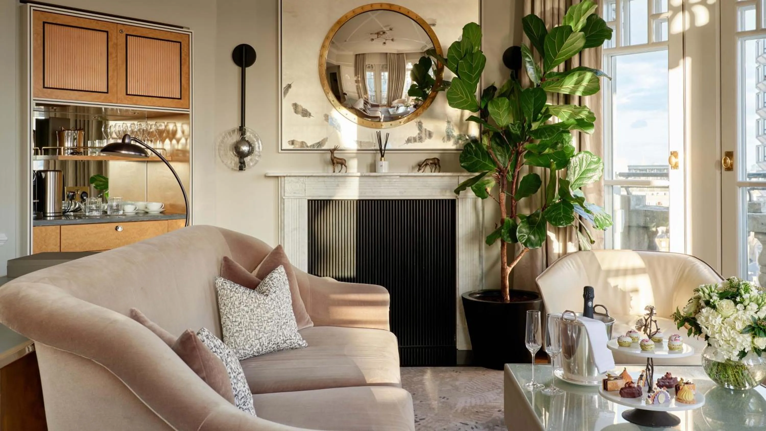 Bedroom in Mandarin Oriental Hyde Park, London