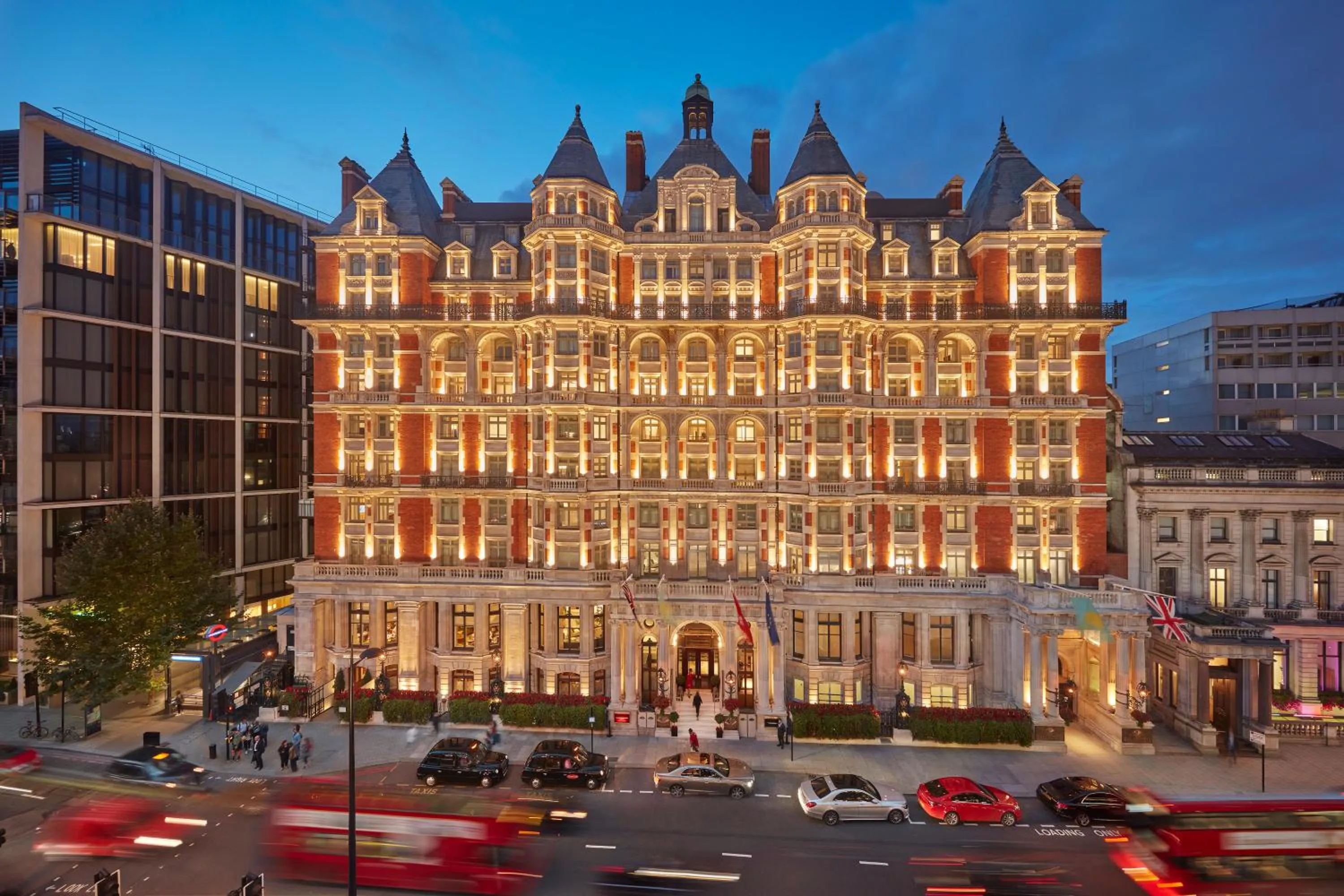 Facade/entrance in Mandarin Oriental Hyde Park, London