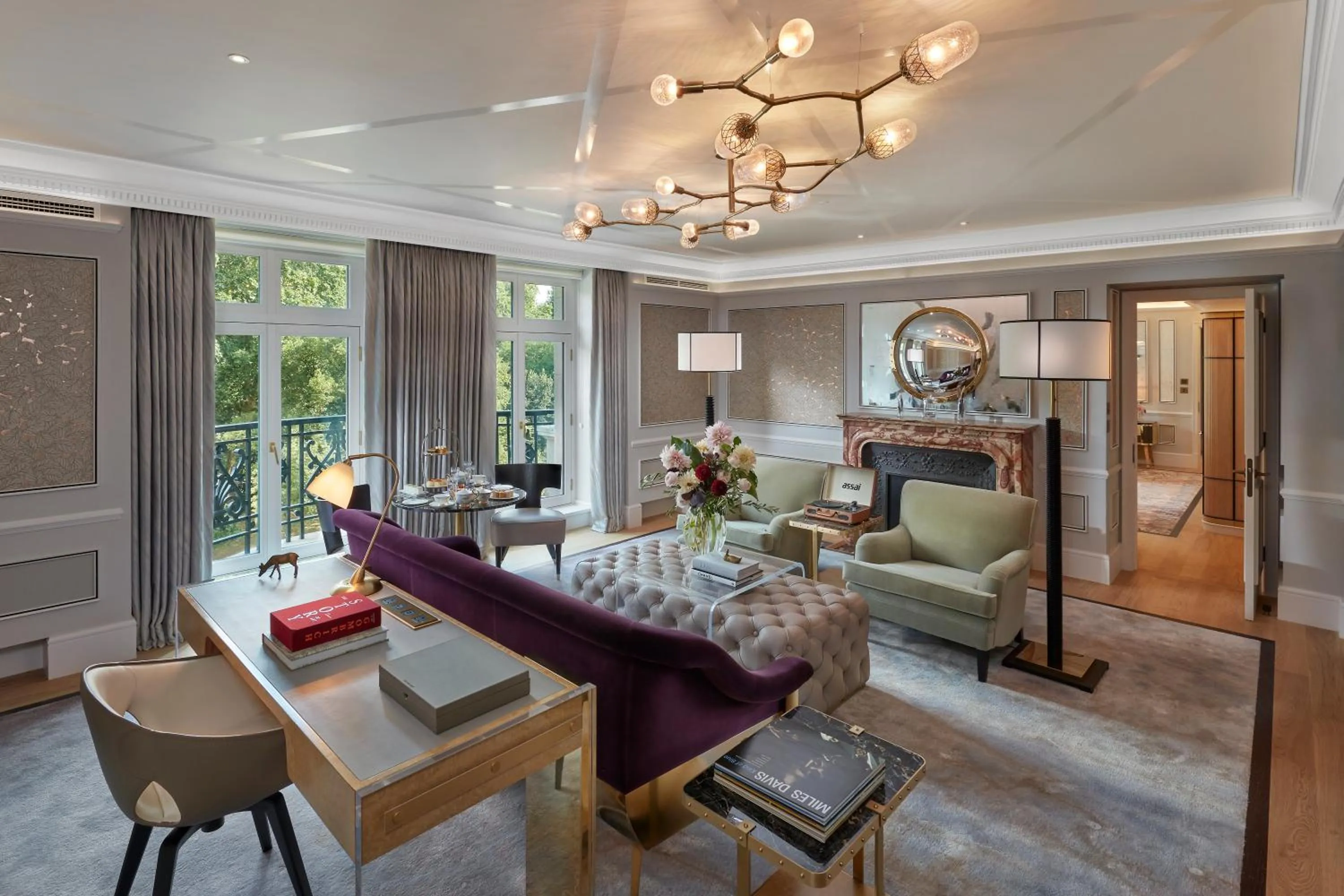 Living room in Mandarin Oriental Hyde Park, London