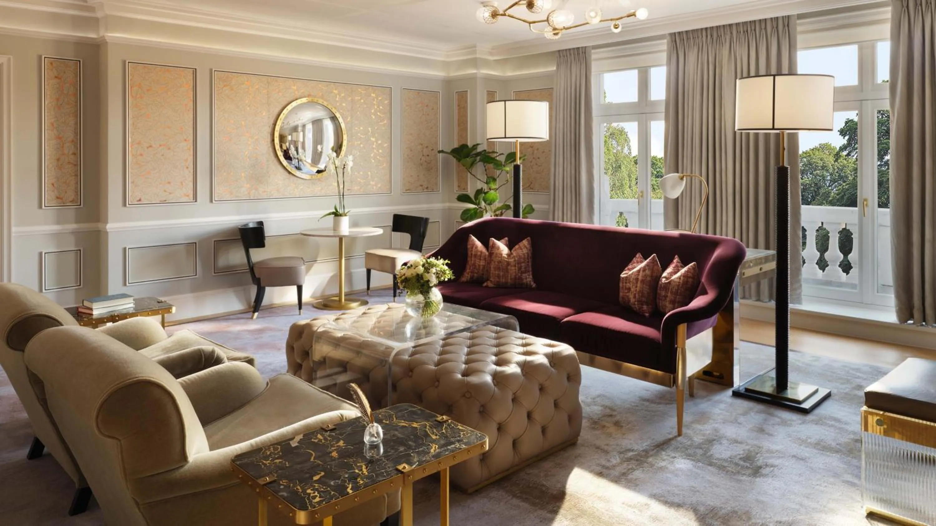 Living room in Mandarin Oriental Hyde Park, London