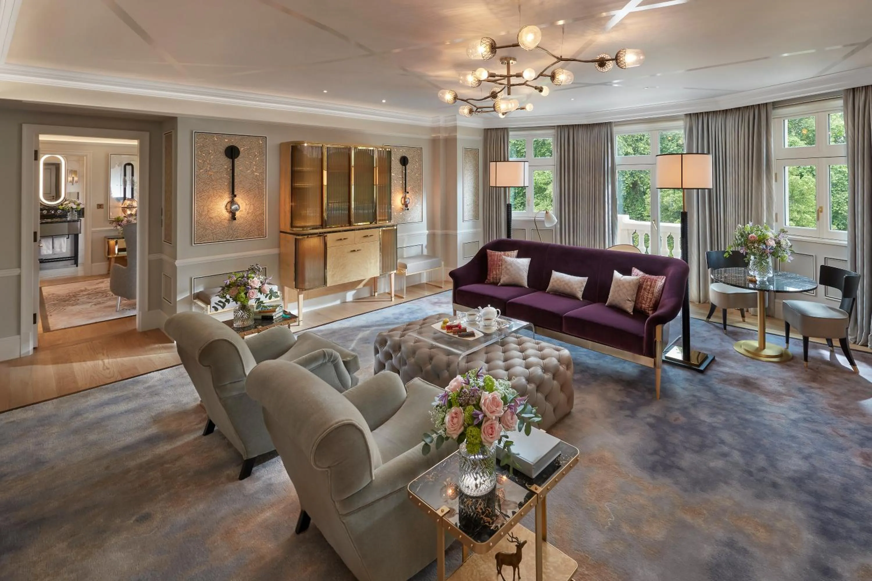 Living room in Mandarin Oriental Hyde Park, London