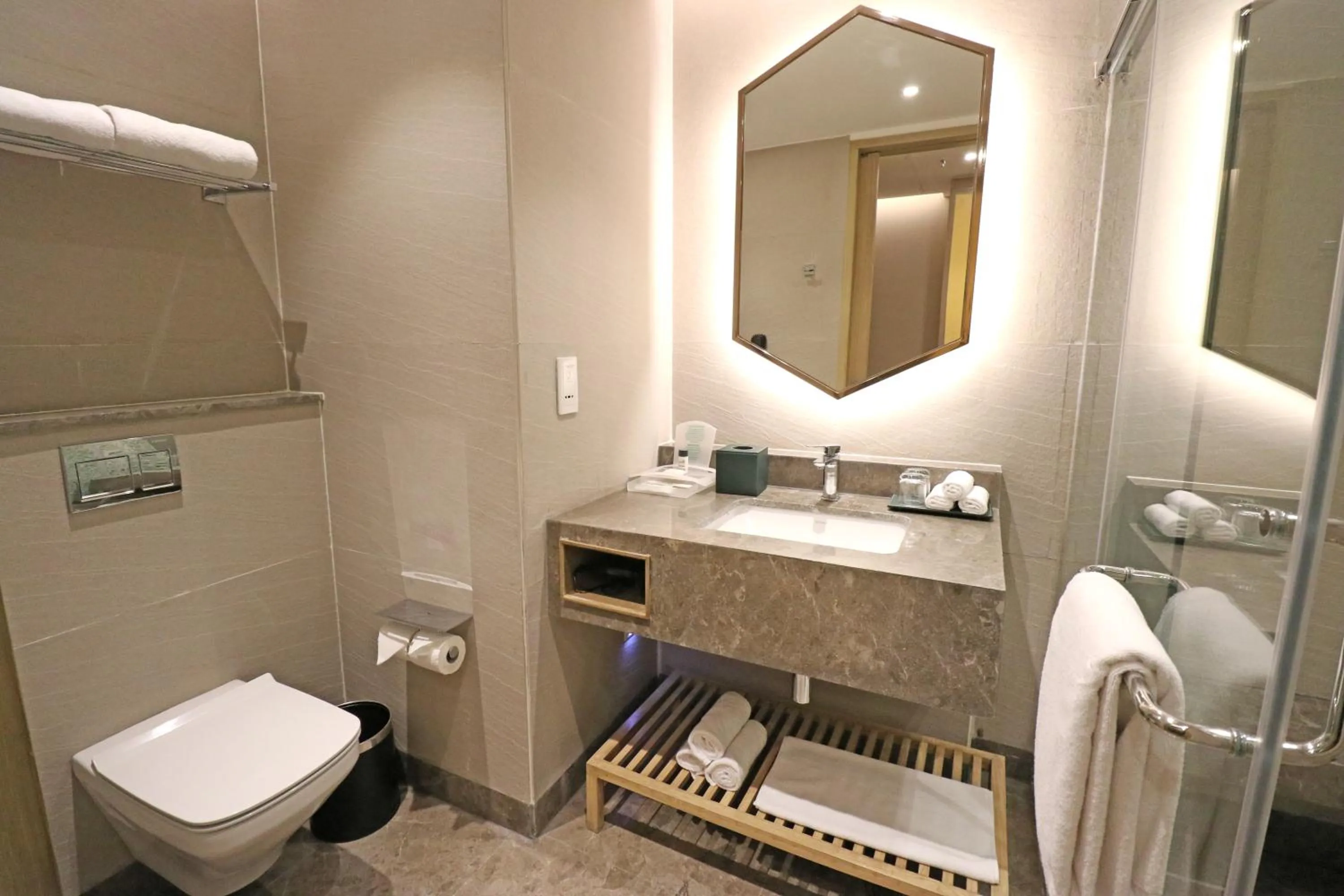 Bathroom in Holiday Inn Chandigarh Zirakpur by IHG