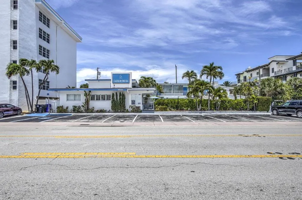 Property building in Castle by the Sea Motel