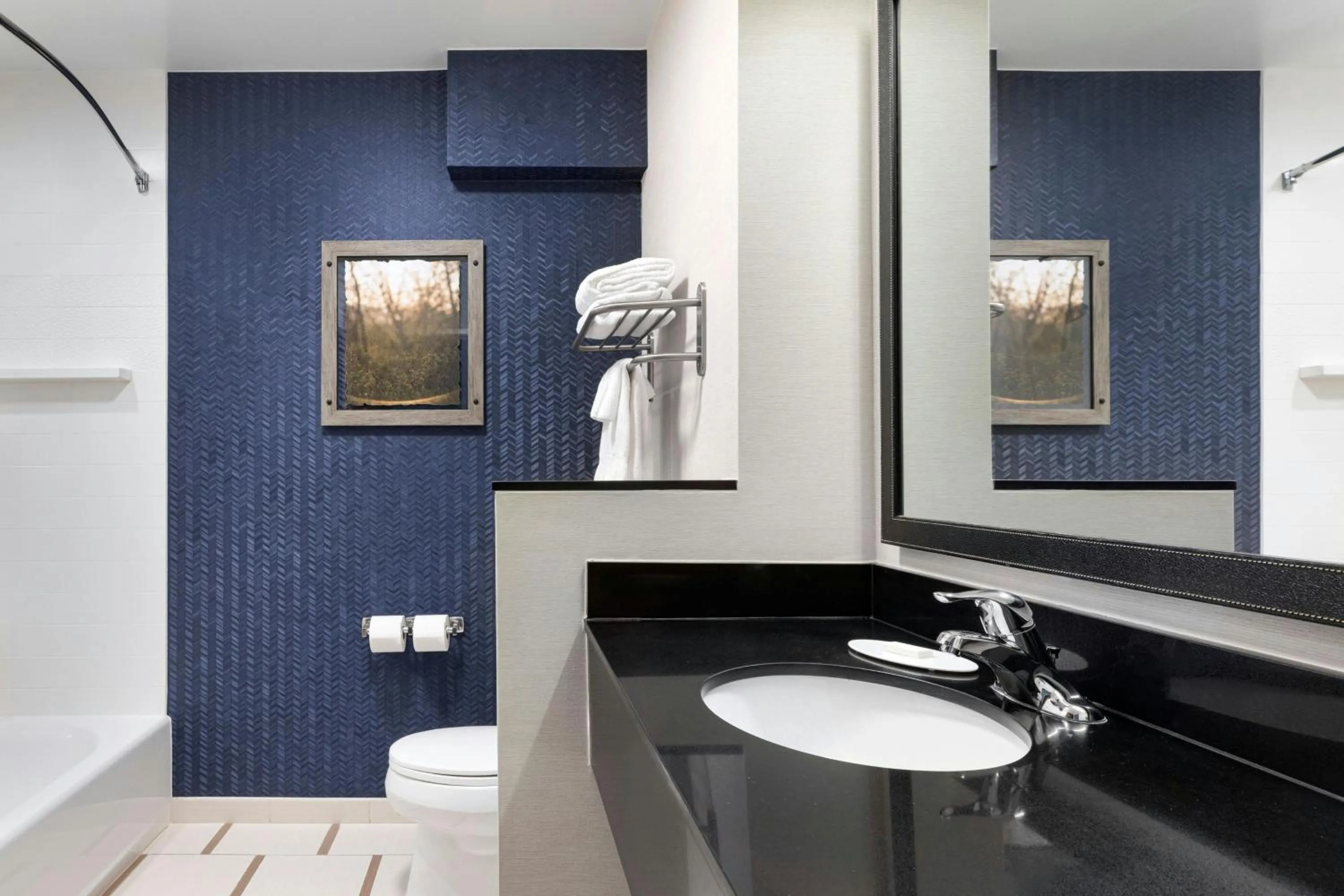 Bathroom in Fairfield Inn & Suites by Marriott Wentzville