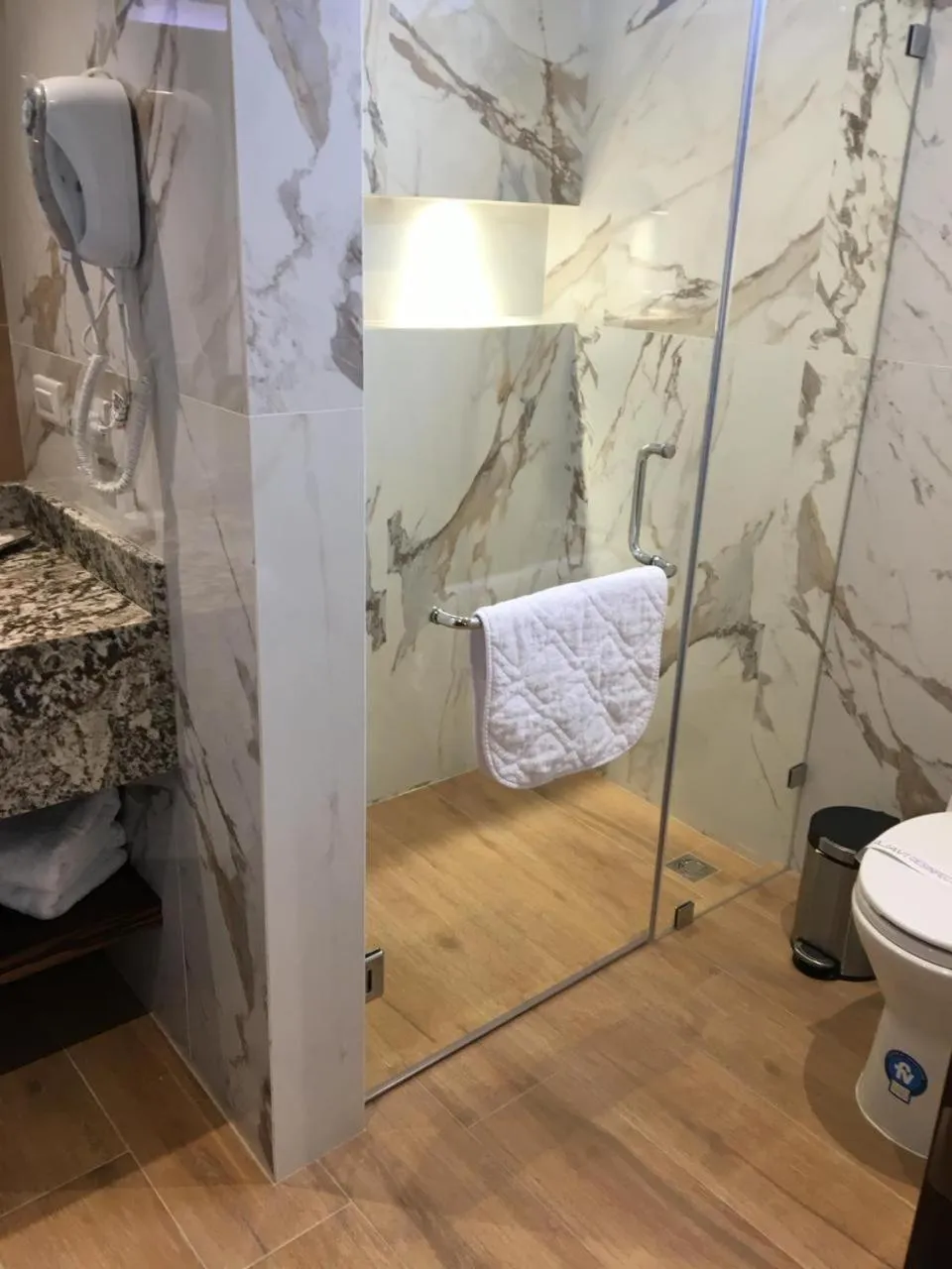 Bathroom in Hotel Ajavi