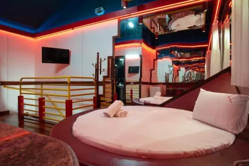 Motel Fantasy 5