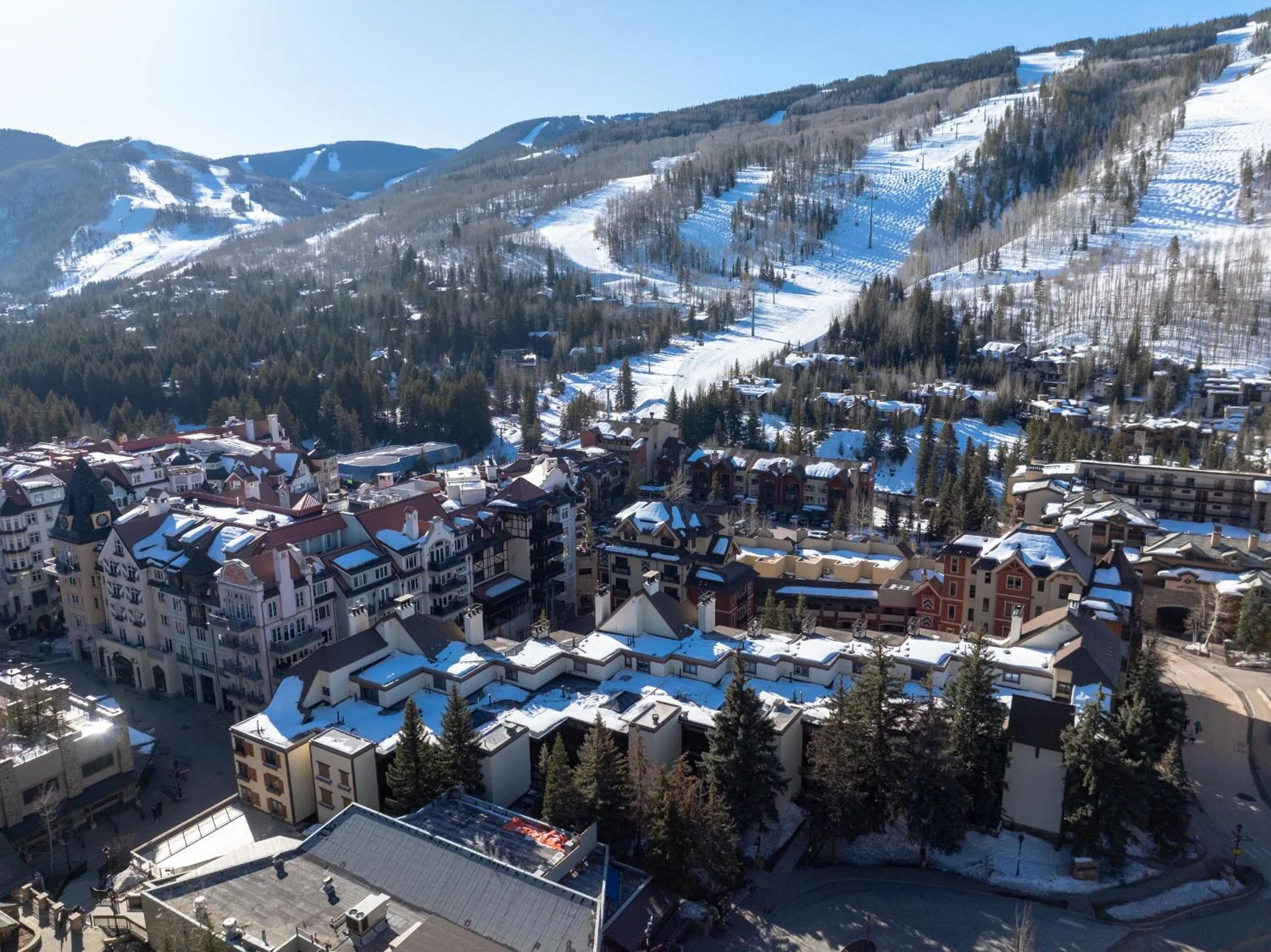 Mountain view in Montaneros in Vail